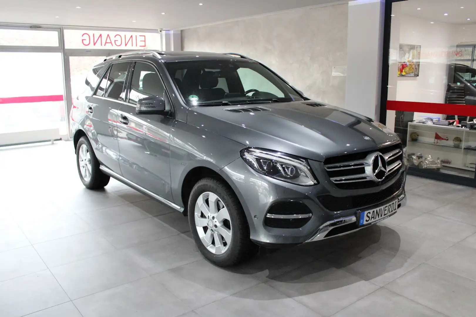 Mercedes-Benz GLE 350 d 4MATIC SPORTPAKET 360° GSD AHK II.HAND Grau - 2