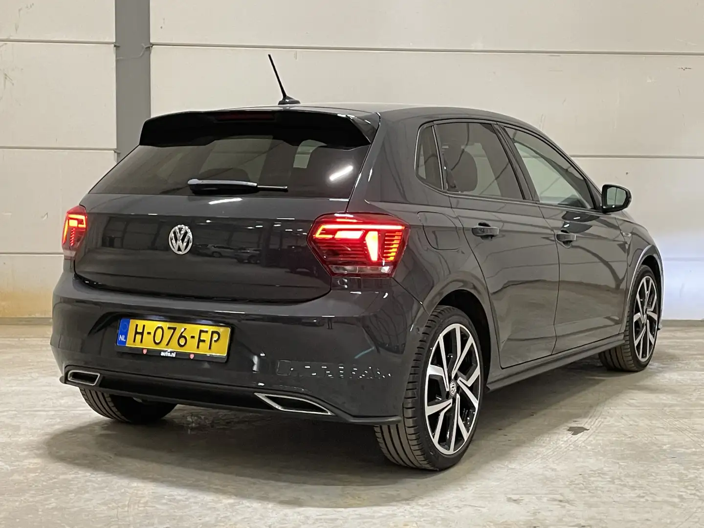 Volkswagen Polo 1.0 TSI Highline Business R | Adapt Cruise Control Grau - 2