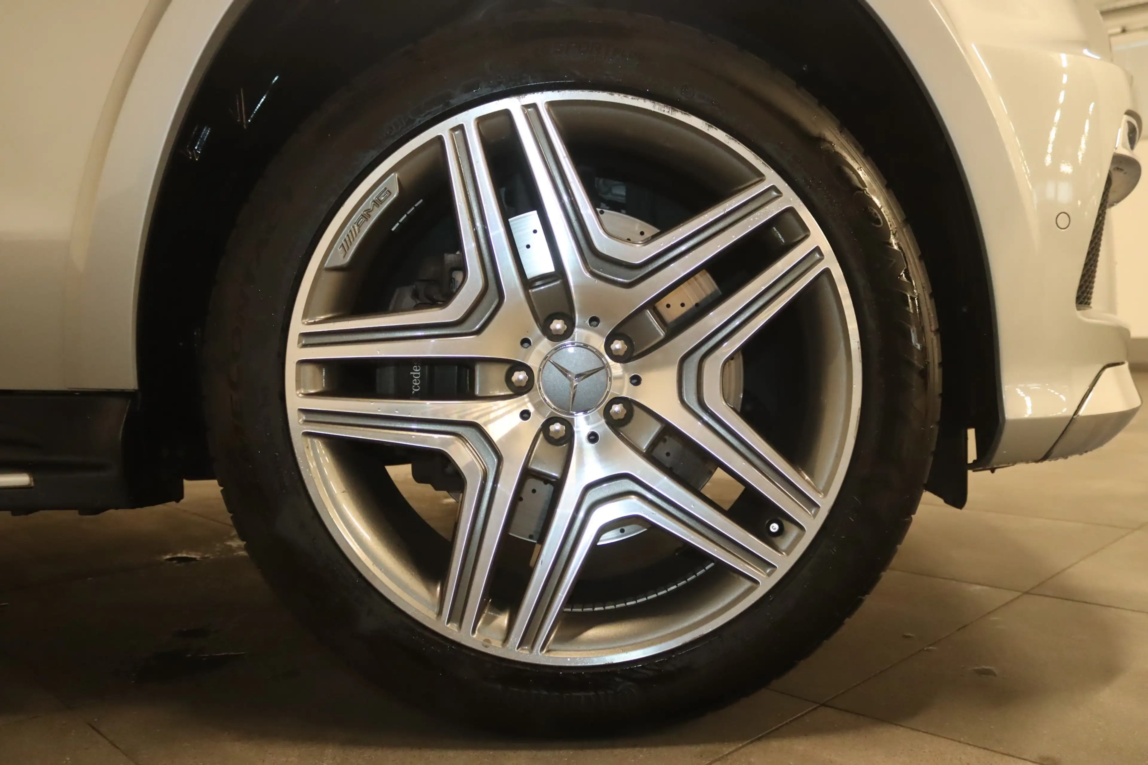 Mercedes-Benz GL 500 BlueEff. AMG Line 4M.-7Si.-PANO-TV-4xSHZ- — photo 7