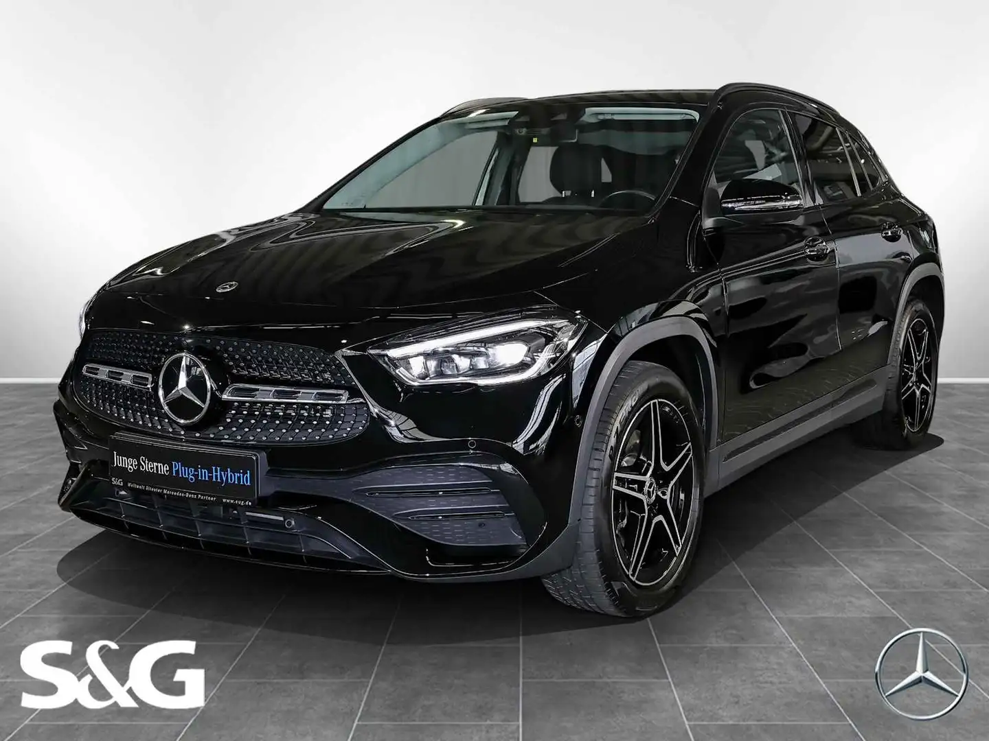 Mercedes-Benz GLA 250 e AMG HEADUP+TOTWINKEL+360°+CARPLY+19" Schwarz - 1