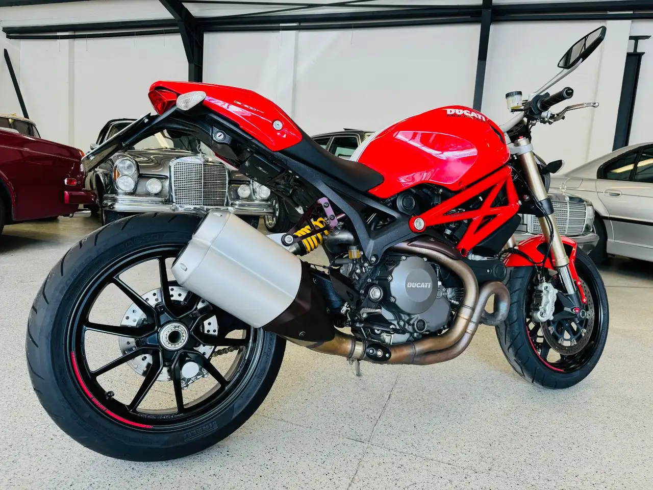 Ducati Monster 1100