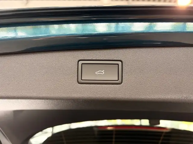 Volkswagen Tiguan view 13