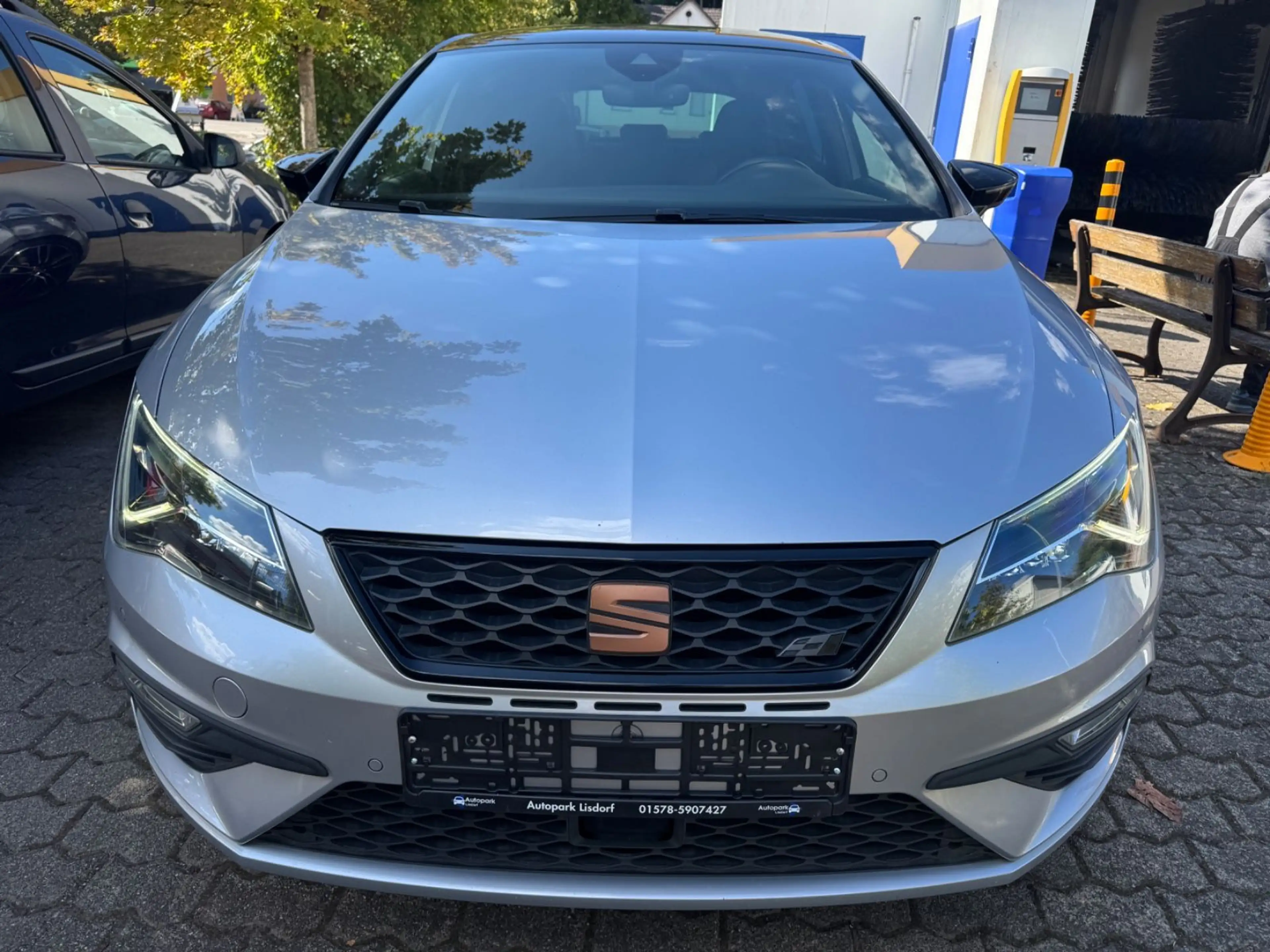 SEAT Leon Cupra 290 Panorama+LED+Navi+BeatsAudio — photo 2