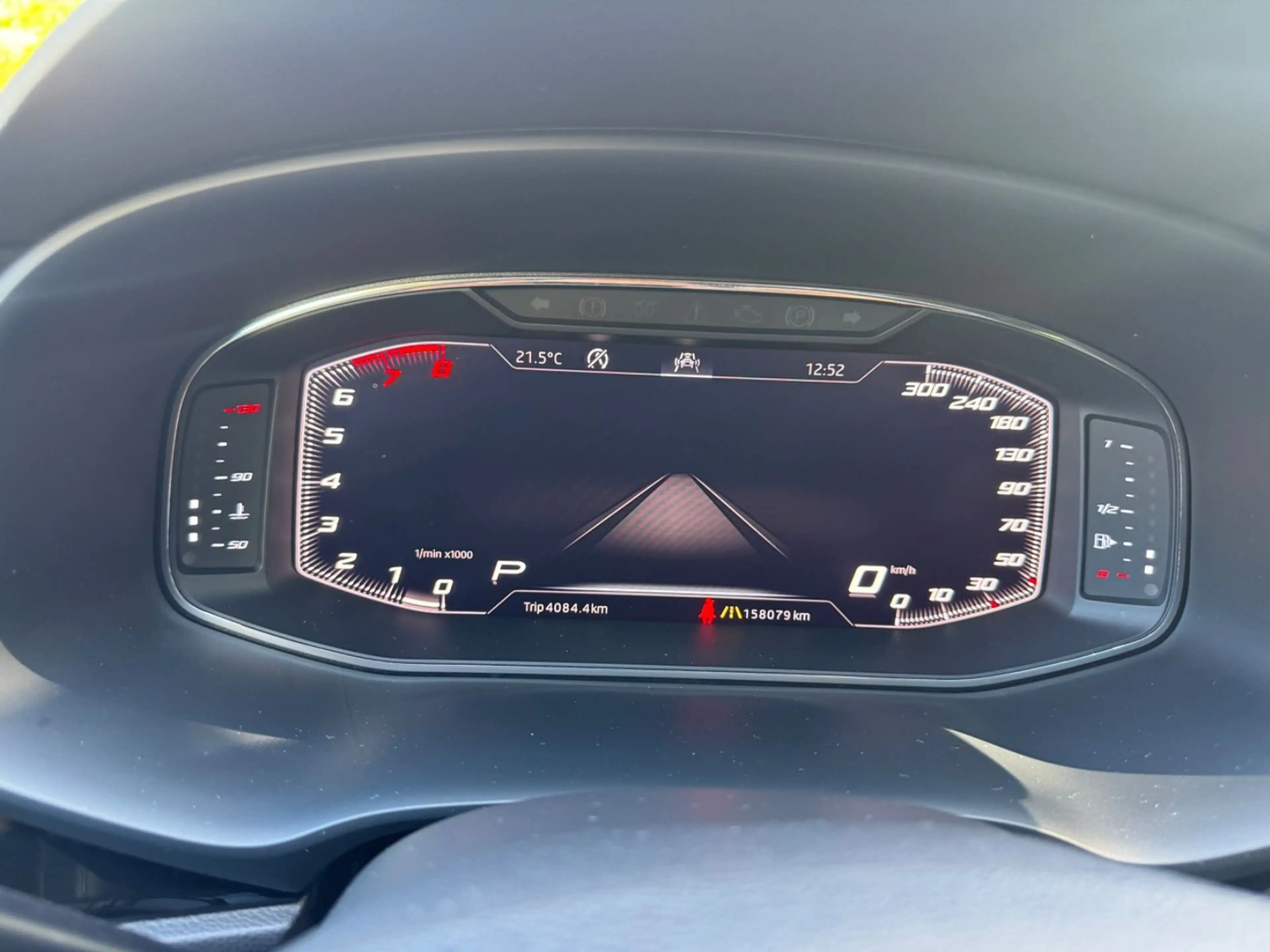 SEAT Leon Cupra 290 Panorama+LED+Navi+BeatsAudio — photo 14