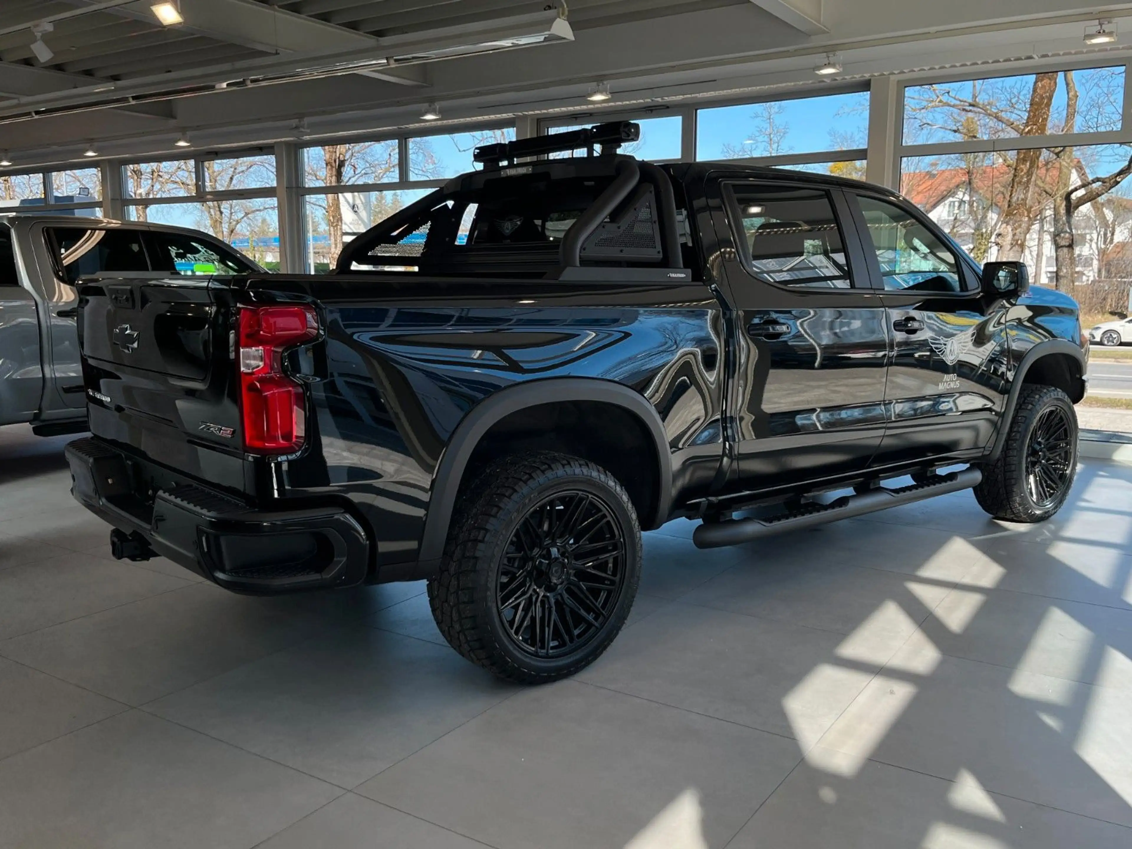 Chevrolet Silverado ZR2 V8 6.2*Head-Up*360°*AHK*Bügel — photo 6