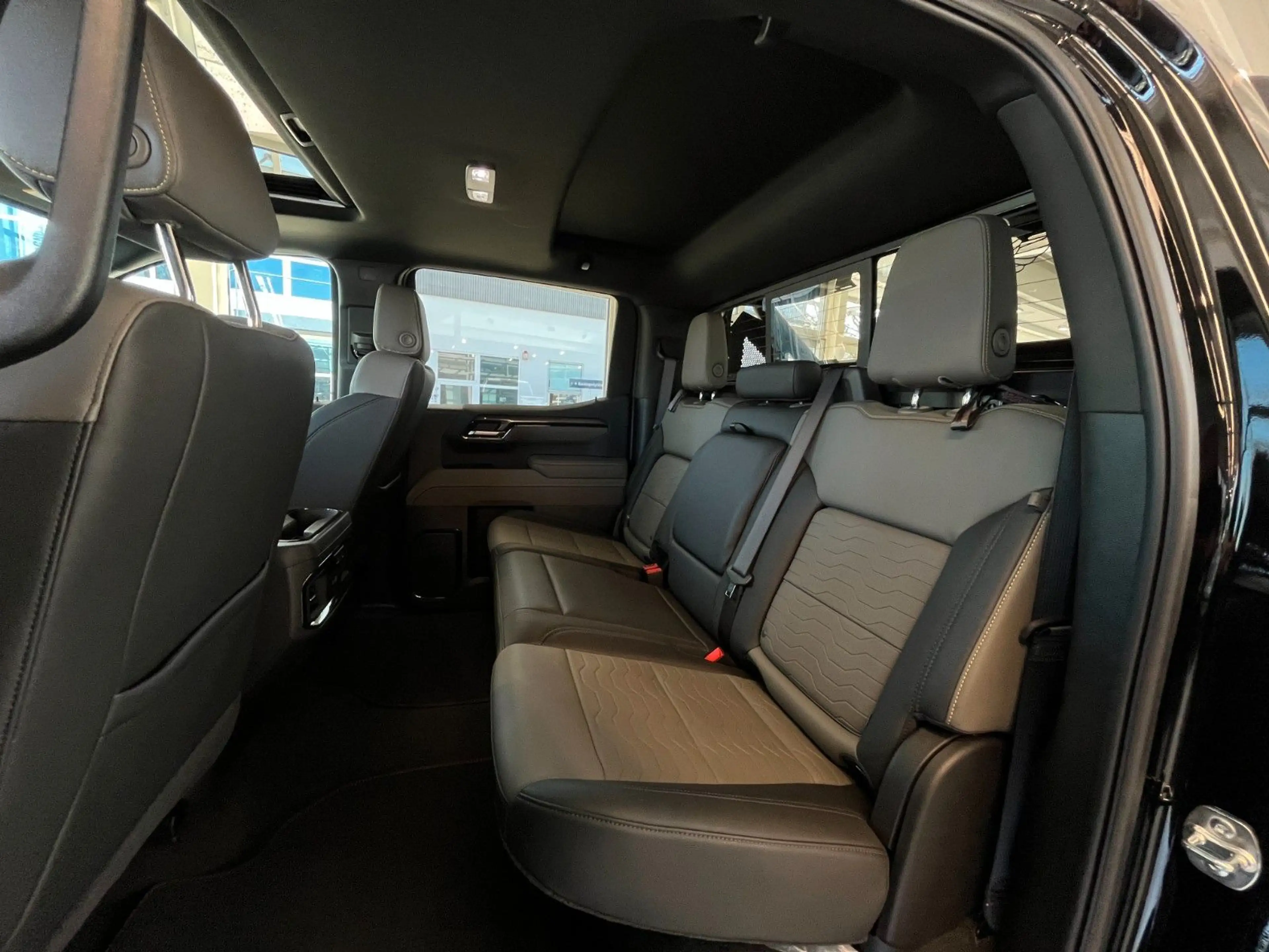 Chevrolet Silverado ZR2 V8 6.2*Head-Up*360°*AHK*Bügel — photo 14