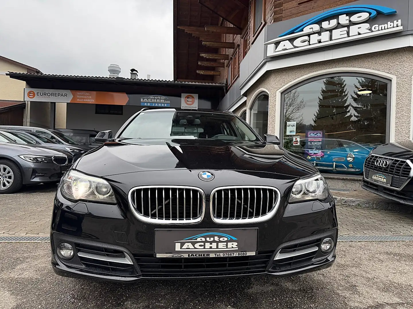 BMW 518 d Touring Aut.*Head UP*AHK* Schwarz - 2