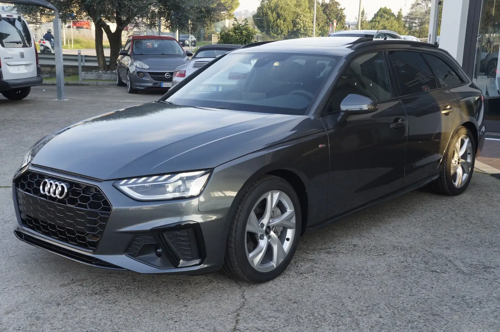 Audi A4 Avant 40 TDI S tronic S line edition 204 TETTO APR Grijs - 1