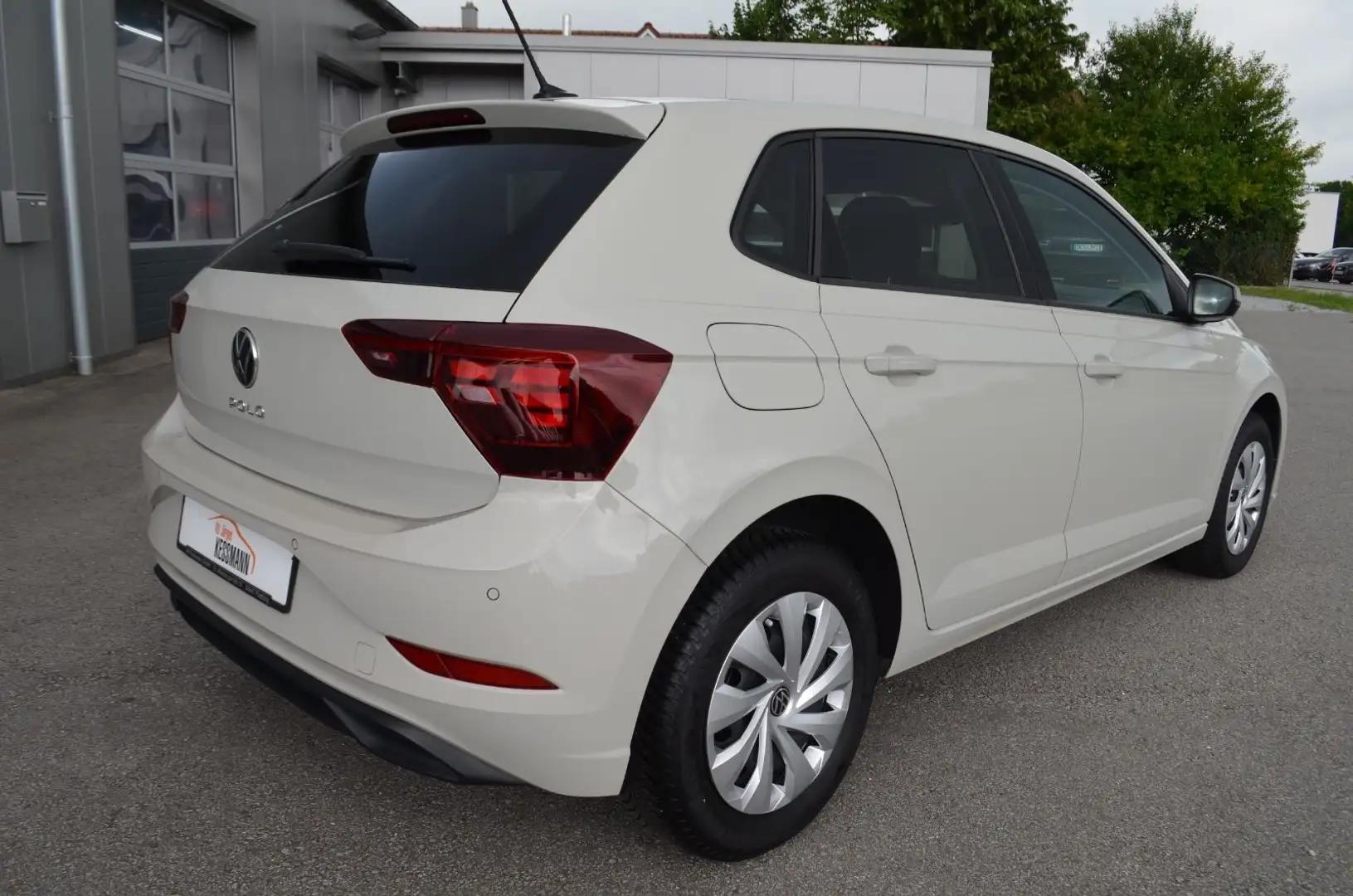 Volkswagen Polo DSG Life IQ.Drive LED Navi CarPlay SHZ ACC Grijs - 2