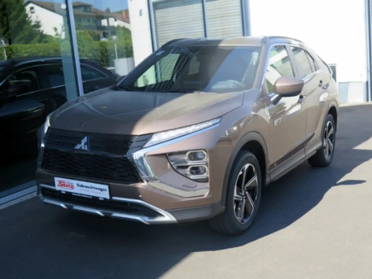 Mitsubishi Eclipse Cross PLUS 2.4 Plug-in Hybrid 4WD PHEV Allrad Automatik Braun - 1