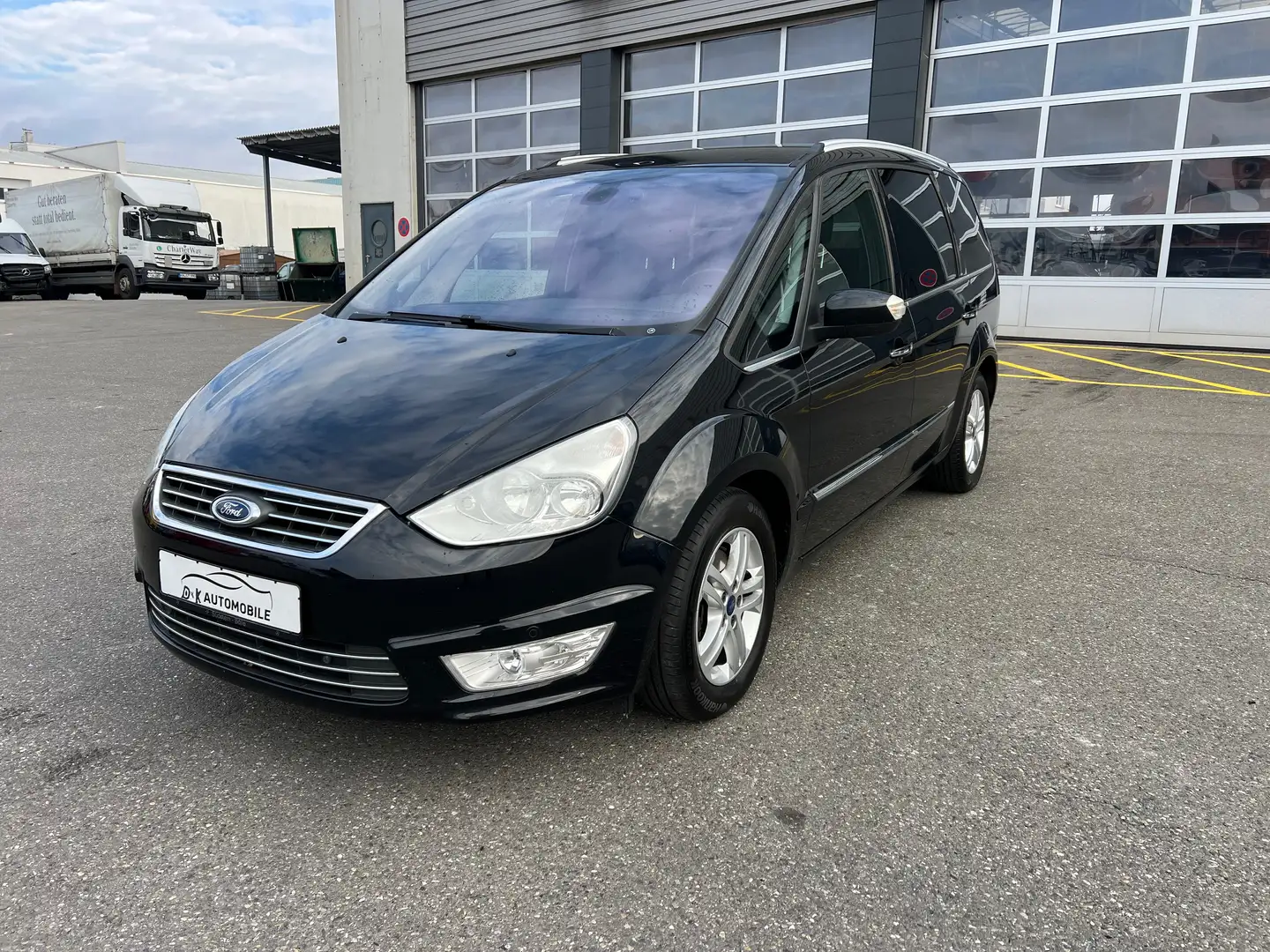 Ford Galaxy Galaxy Diesel 2.0 TDCi DPF Aut. Titanium Schwarz - 2