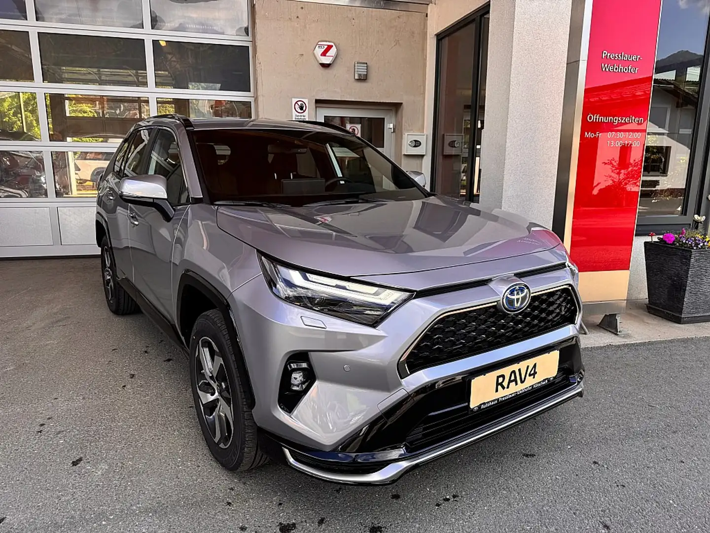 Toyota RAV 4 RAV4 2,5 Hybrid PHEV AWD Silber - 1