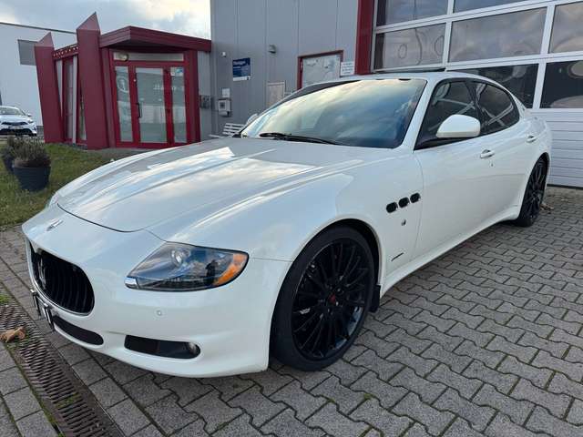 Imagine Maserati Quattroporte 4.7 V8 Sport GT S Automatik