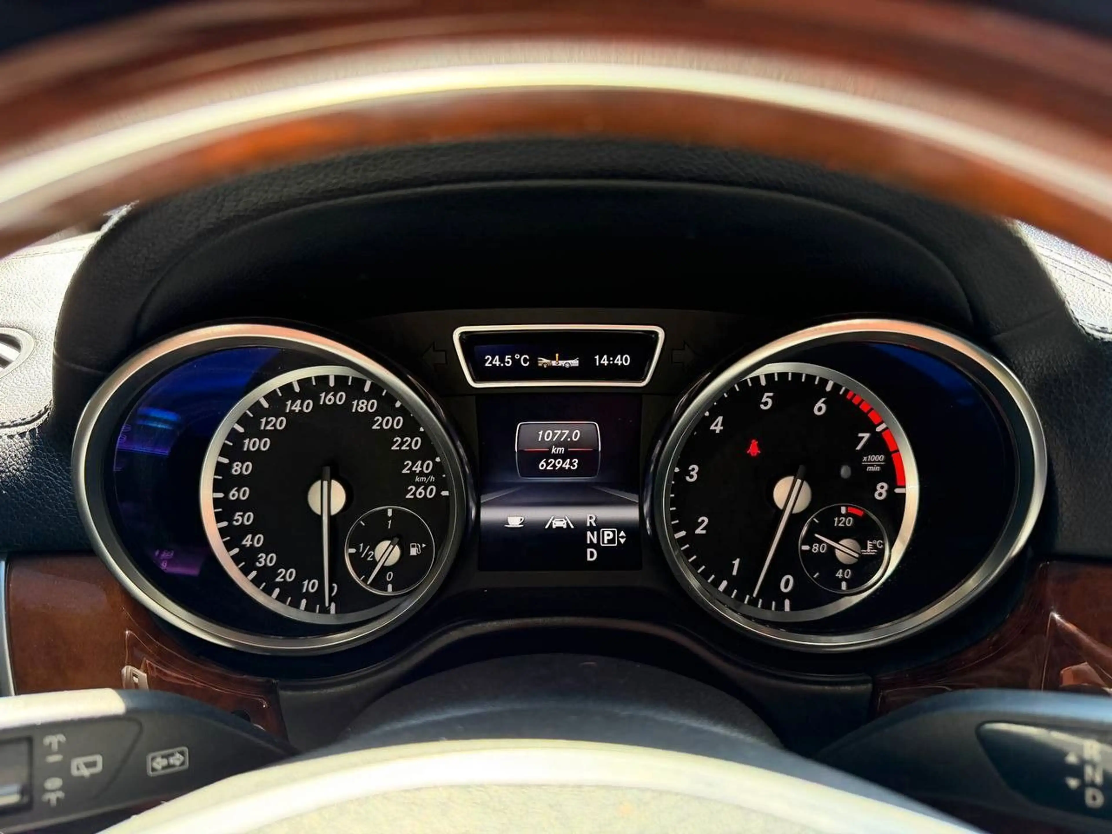 Mercedes-Benz GL 500 4Matic AMG / H&K / TV / Pano / 360° — photo 11