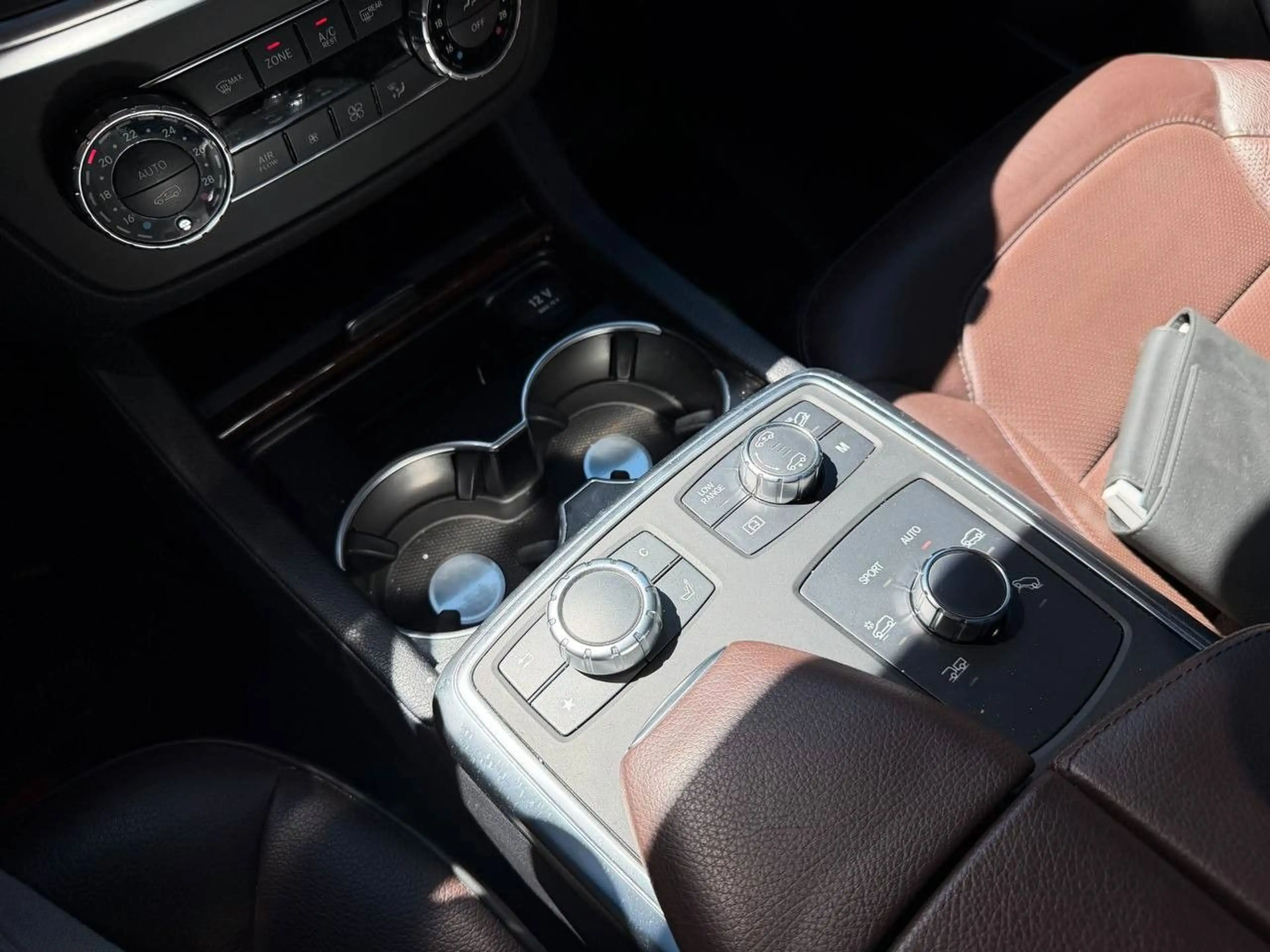 Mercedes-Benz GL 500 4Matic AMG / H&K / TV / Pano / 360° — photo 14