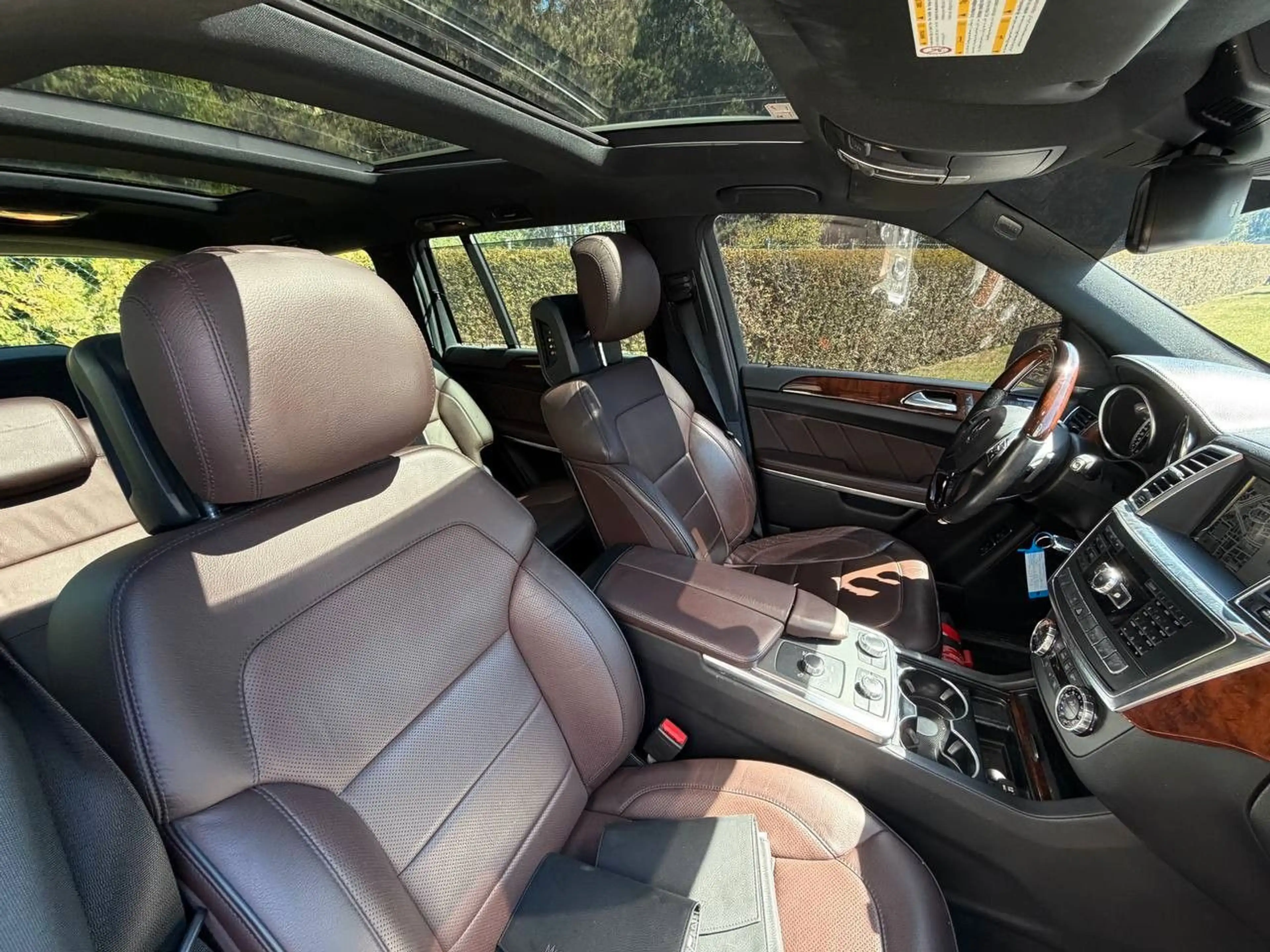 Mercedes-Benz GL 500 4Matic AMG / H&K / TV / Pano / 360° — photo 15