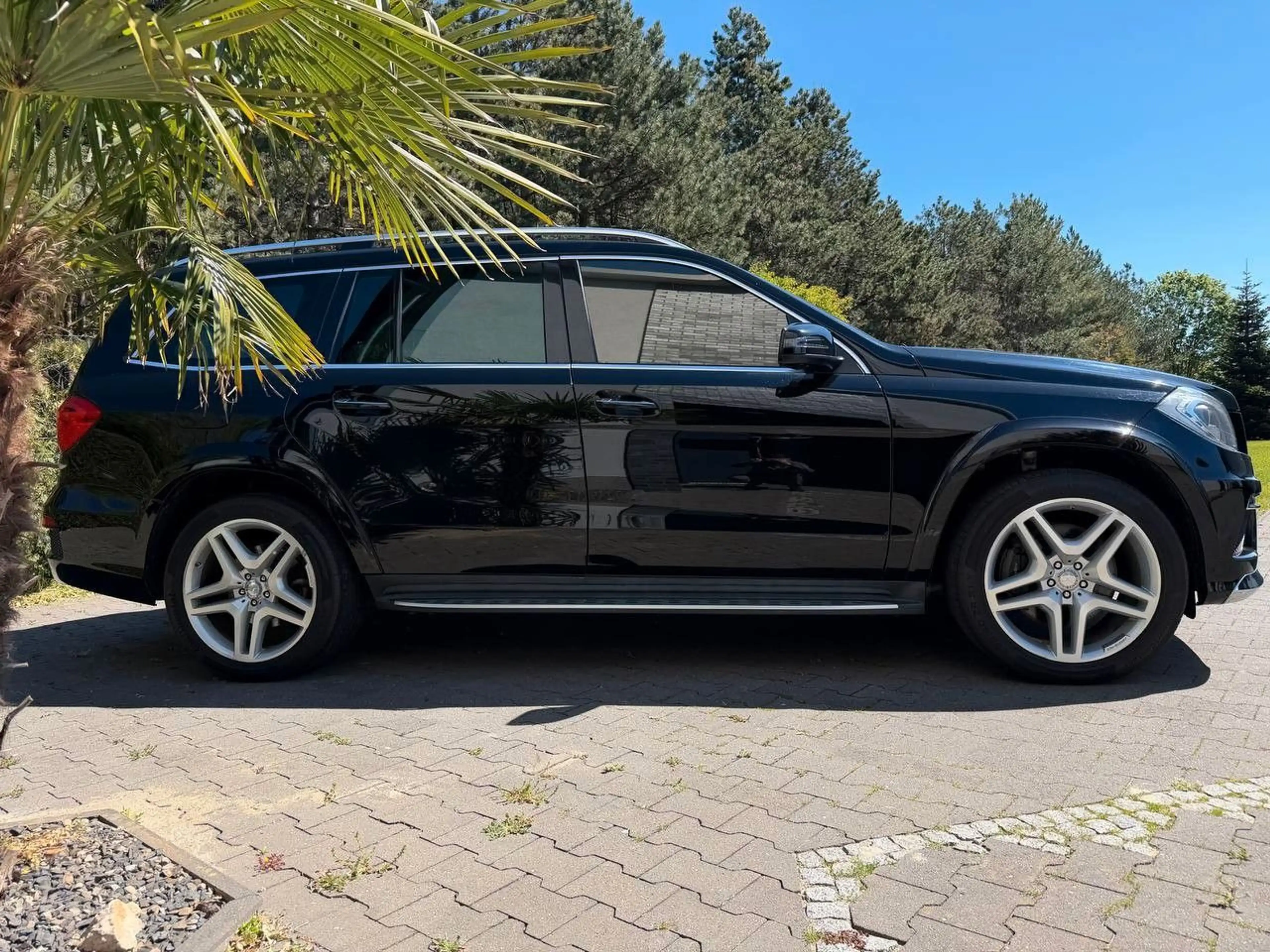 Mercedes-Benz GL 500 4Matic AMG / H&K / TV / Pano / 360° — photo 3