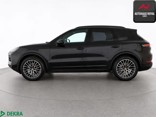 Porsche Cayenne view 2