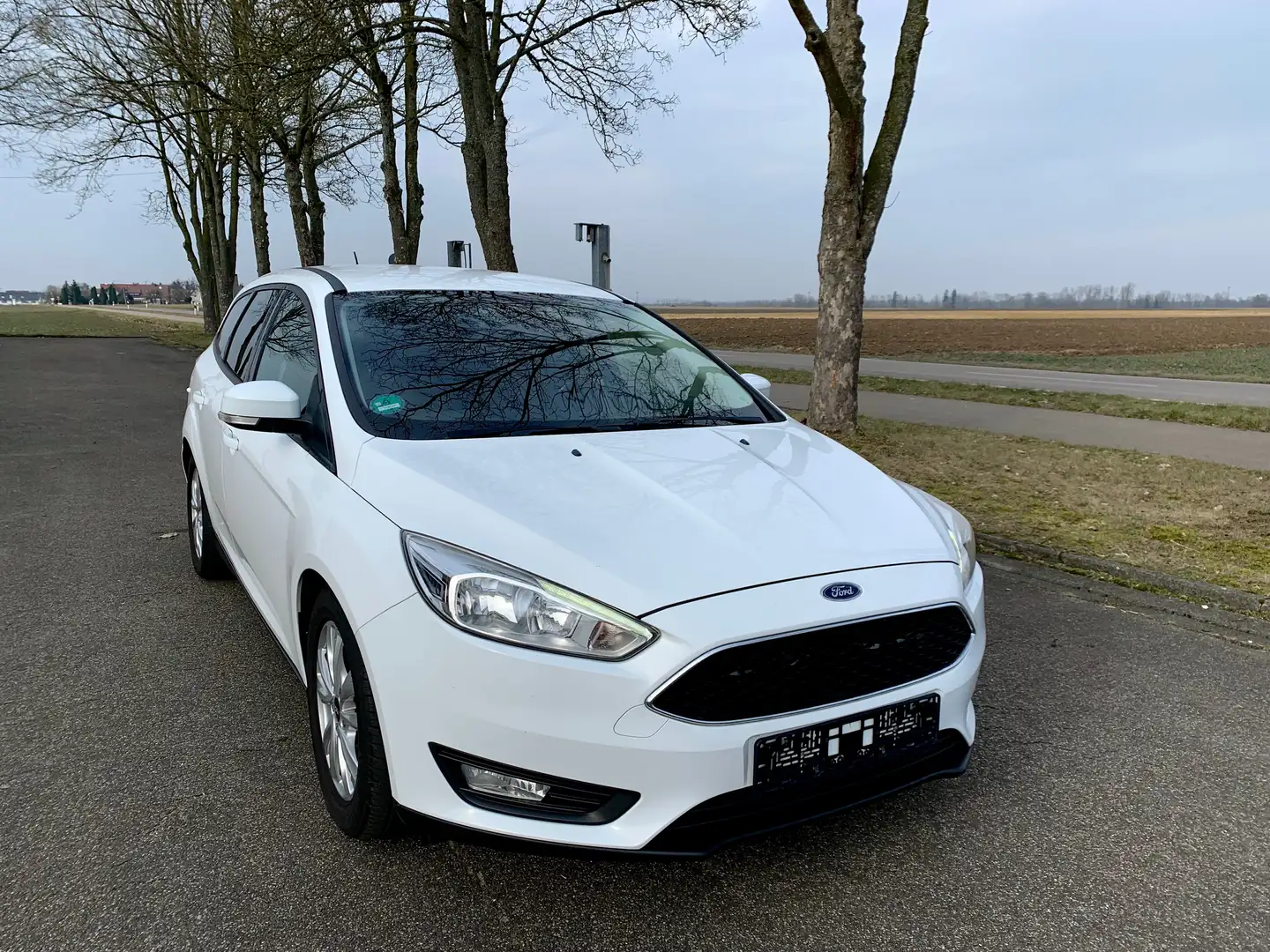 Ford Focus 2.0 Business Weiß - 1