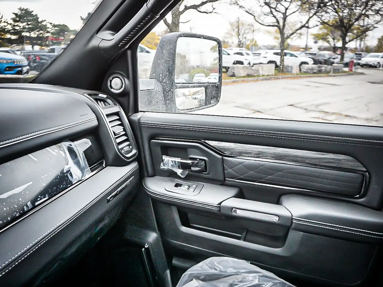 RAM 2500 снимка RAM 2500