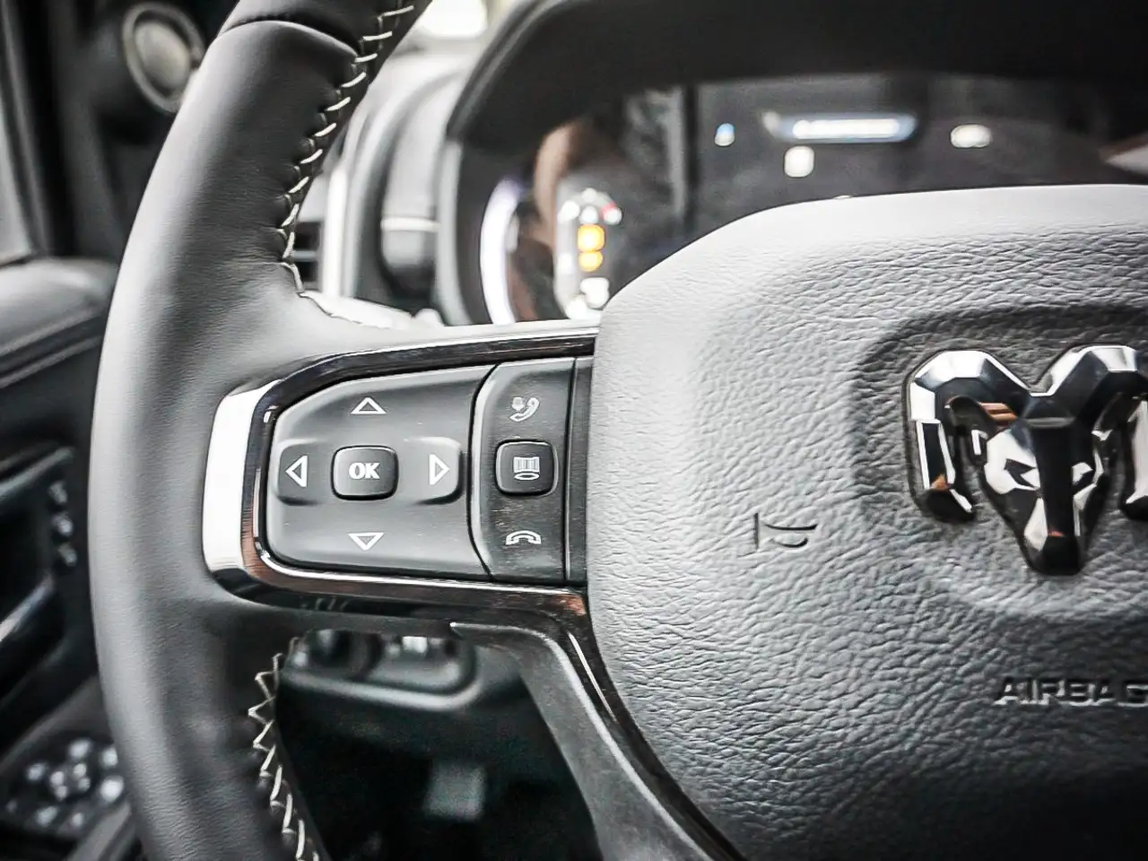 RAM 2500 снимка RAM 2500