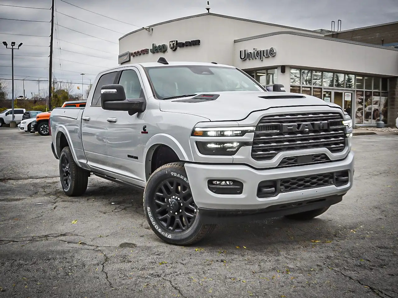 RAM 2500 снимка RAM 2500