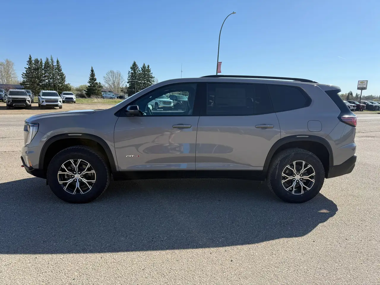 GMC Acadia снимка GMC Acadia