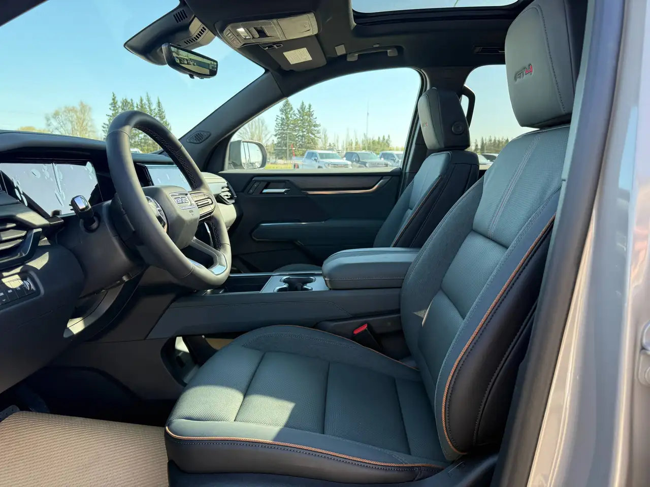 GMC Acadia снимка GMC Acadia