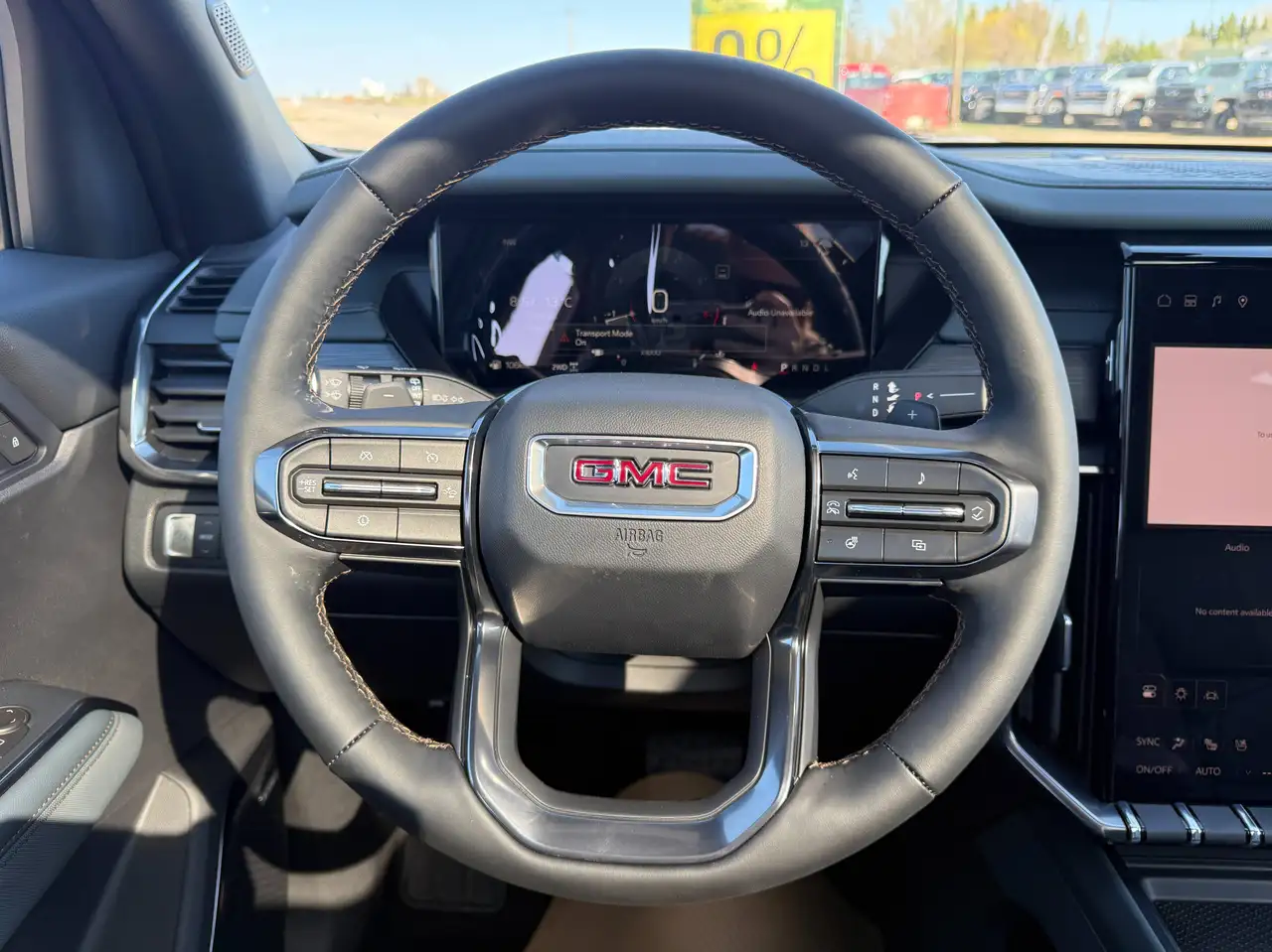 GMC Acadia снимка GMC Acadia