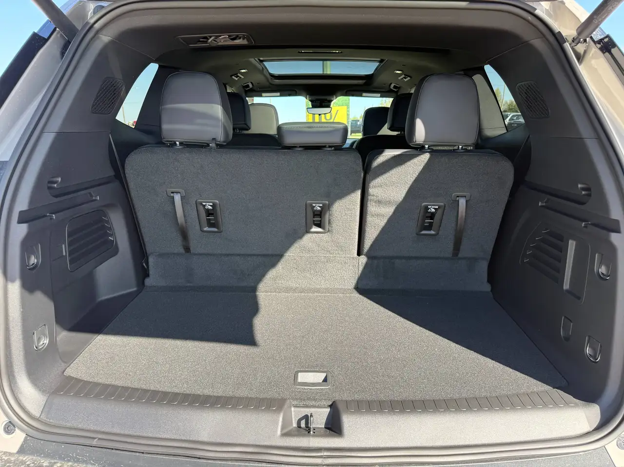 GMC Acadia снимка GMC Acadia