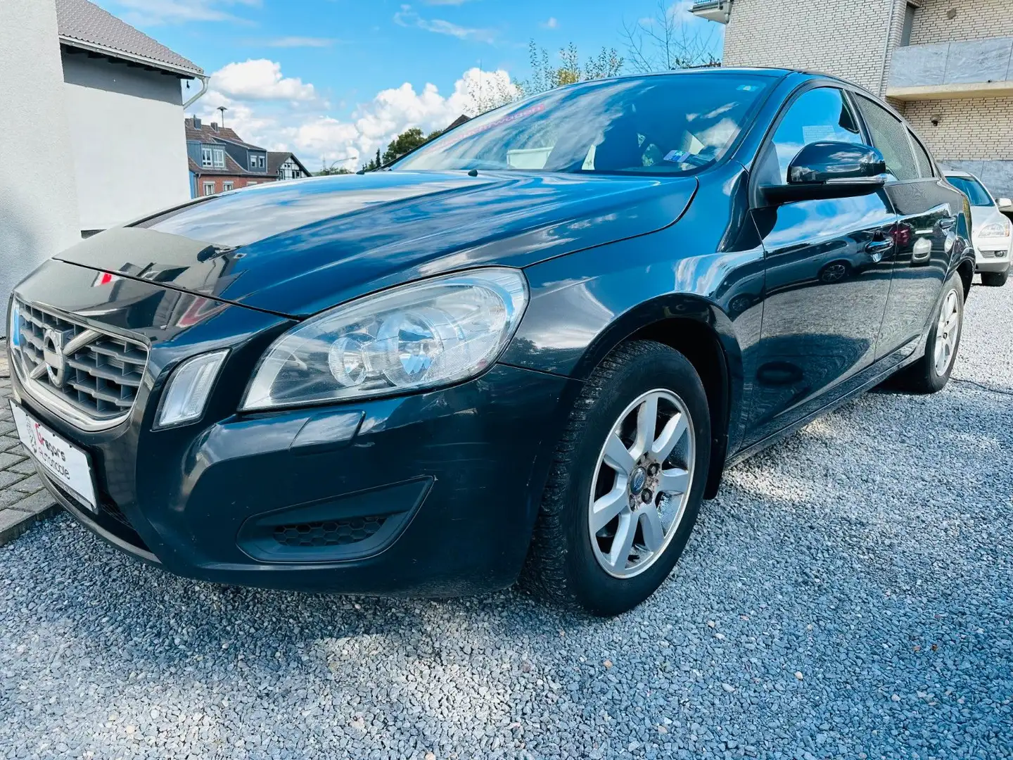 Volvo S60 Lim. Kinetic Gris - 2