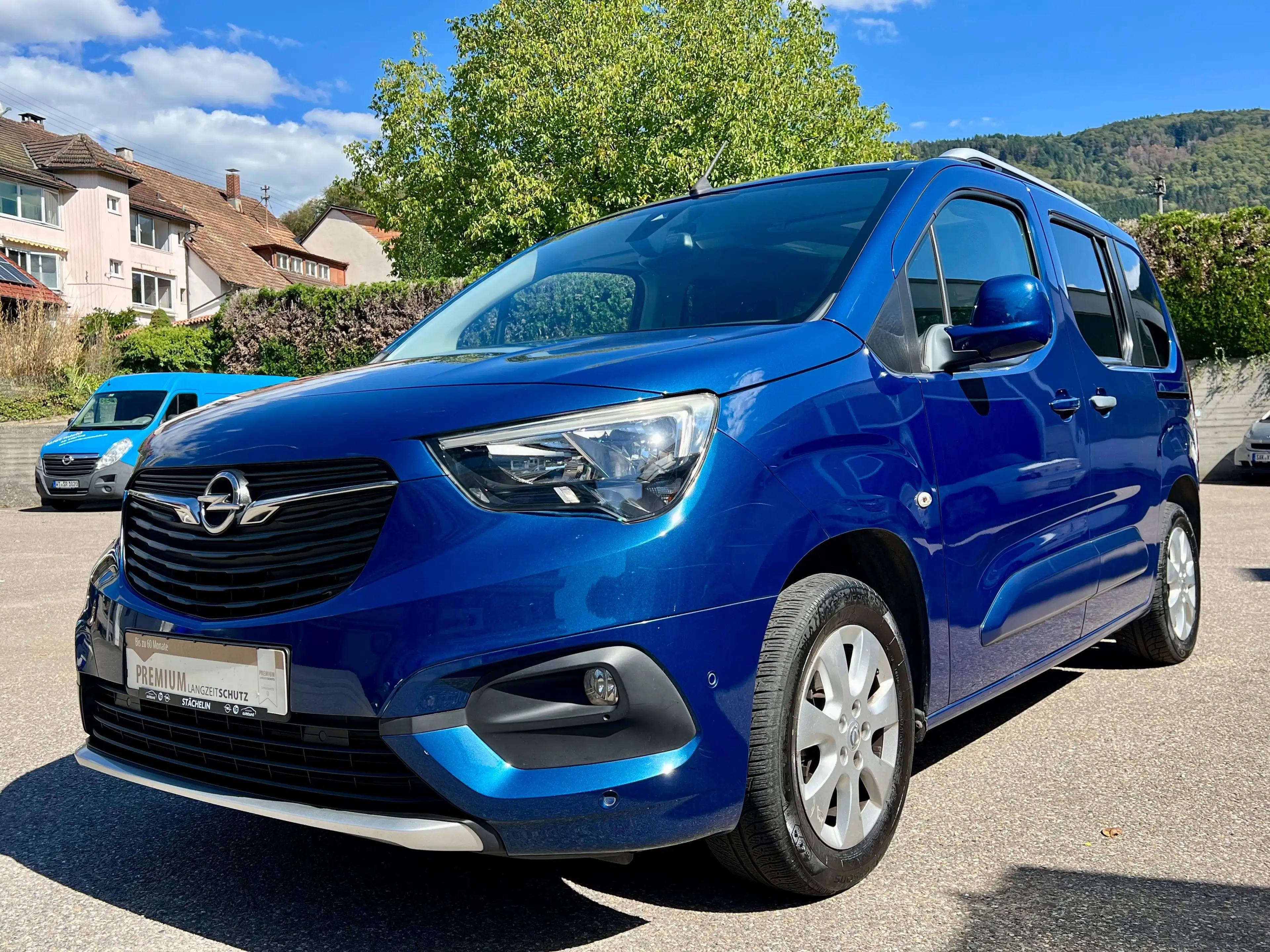 Opel Combo Life E 1.5 CDTI Innovation,PANO,LHZ,NAVI — photo 4