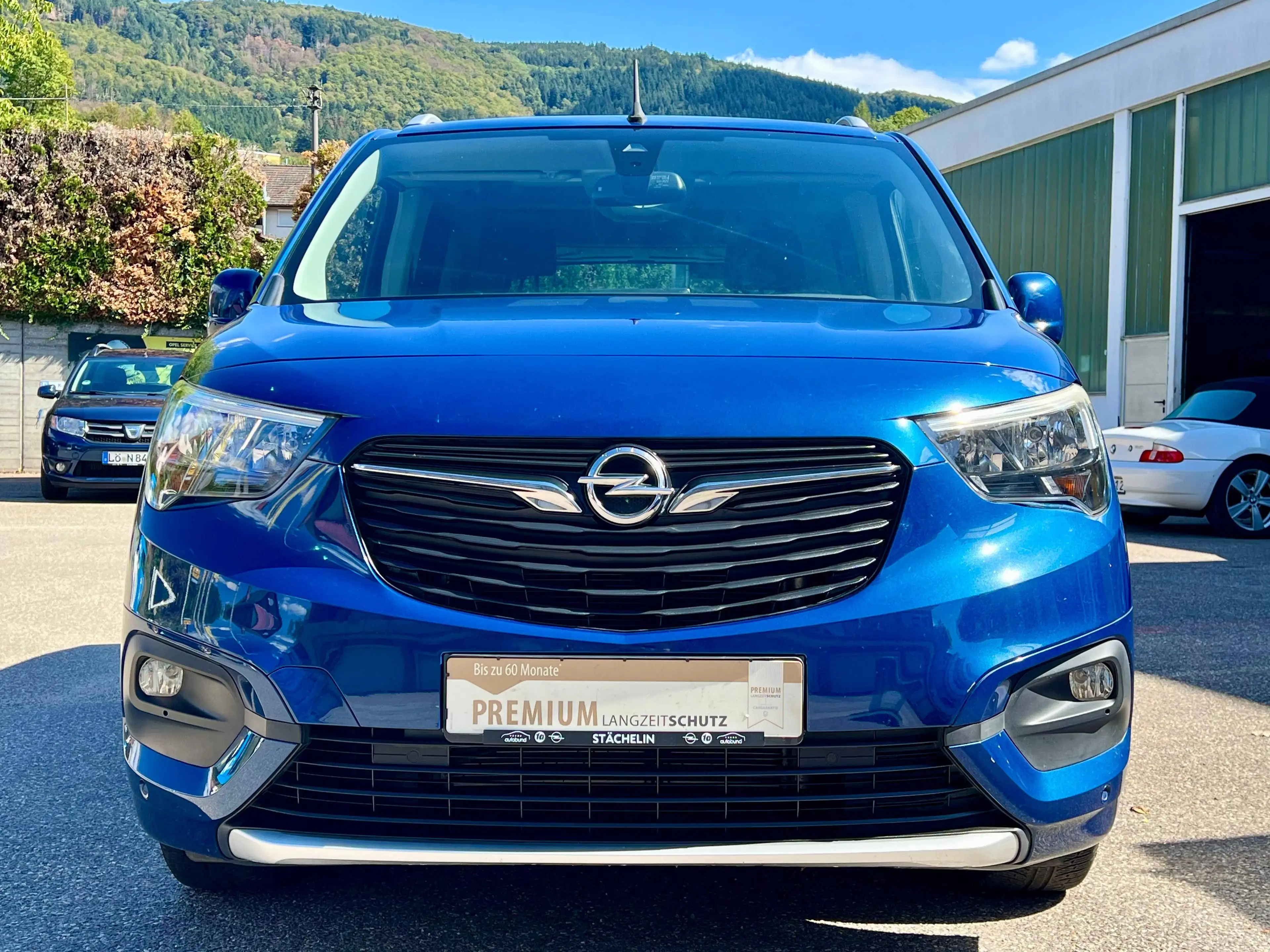 Opel Combo Life E 1.5 CDTI Innovation,PANO,LHZ,NAVI — photo 3