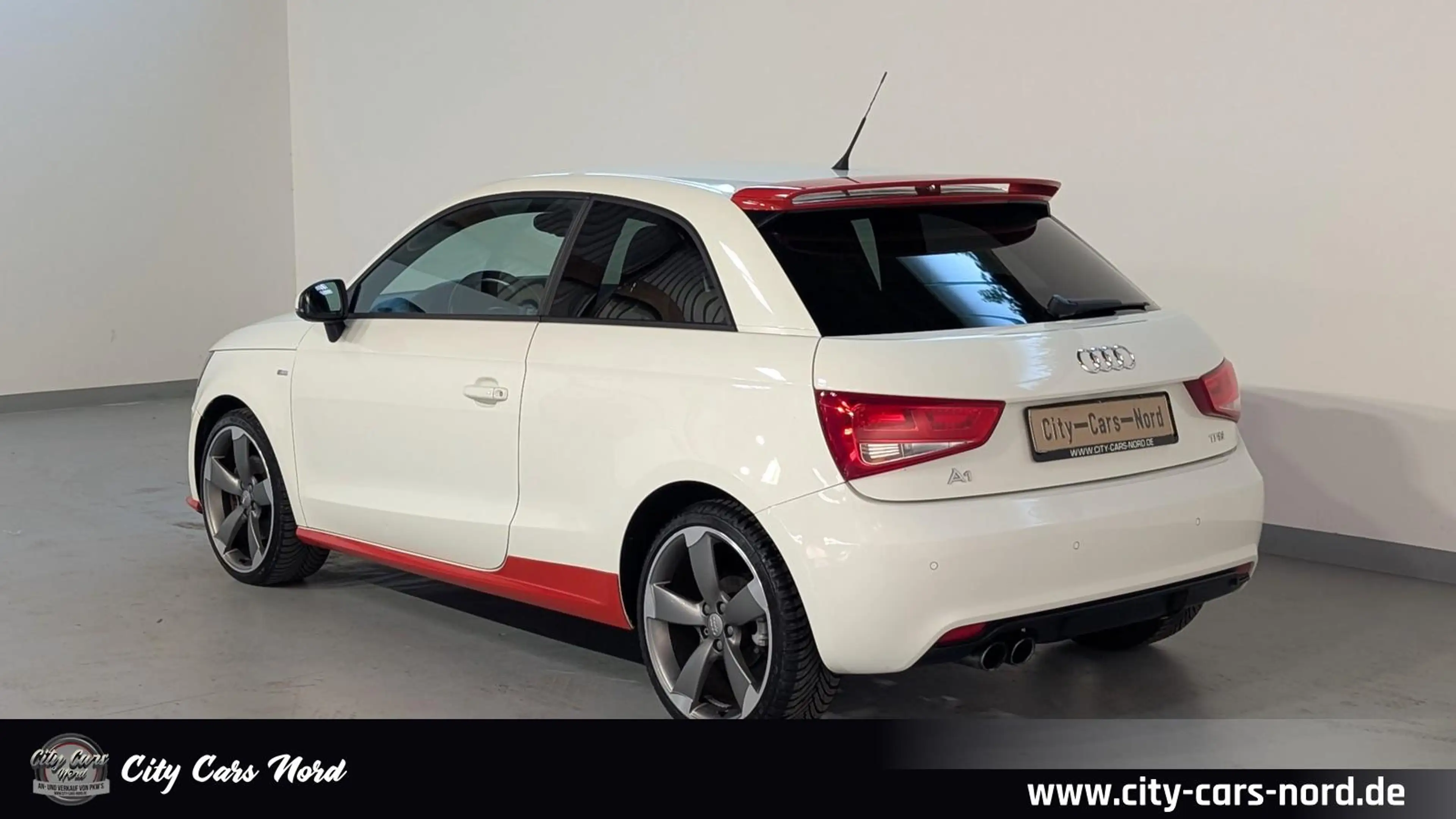 Audi A1 S Line Sportpaket BOSE+LEDER+XENON+TEMPO+PDC — photo 3