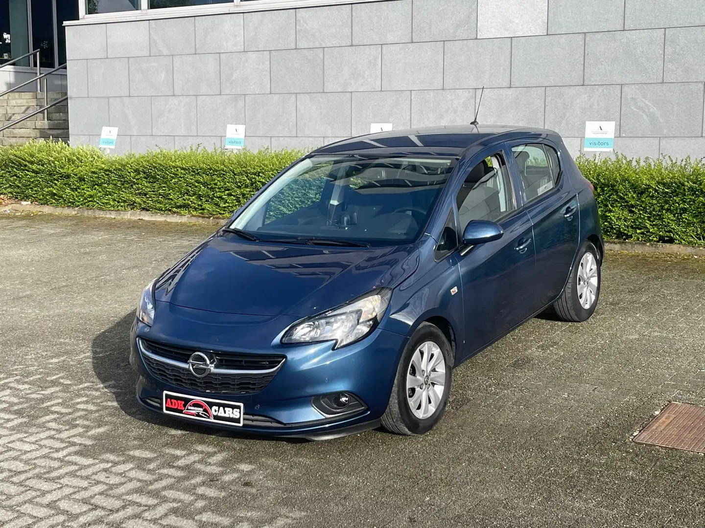 Opel Corsa 1.2i Enjoy Bleu - 2