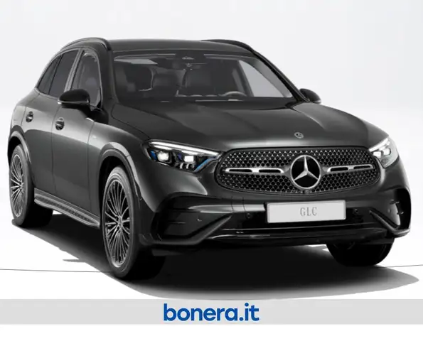 Mercedes-Benz 300 view 2