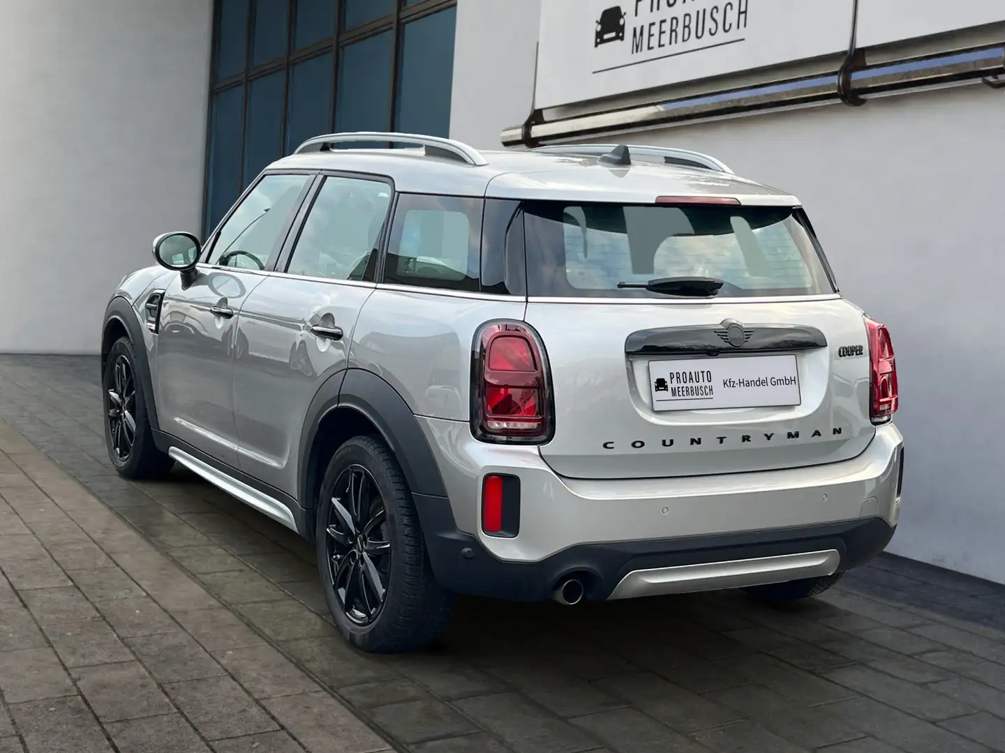 MINI Cooper Countryman Cooper Countryman PANO/HUD/ACC/MMRY/KAMERA/18ZLL Silber - 2