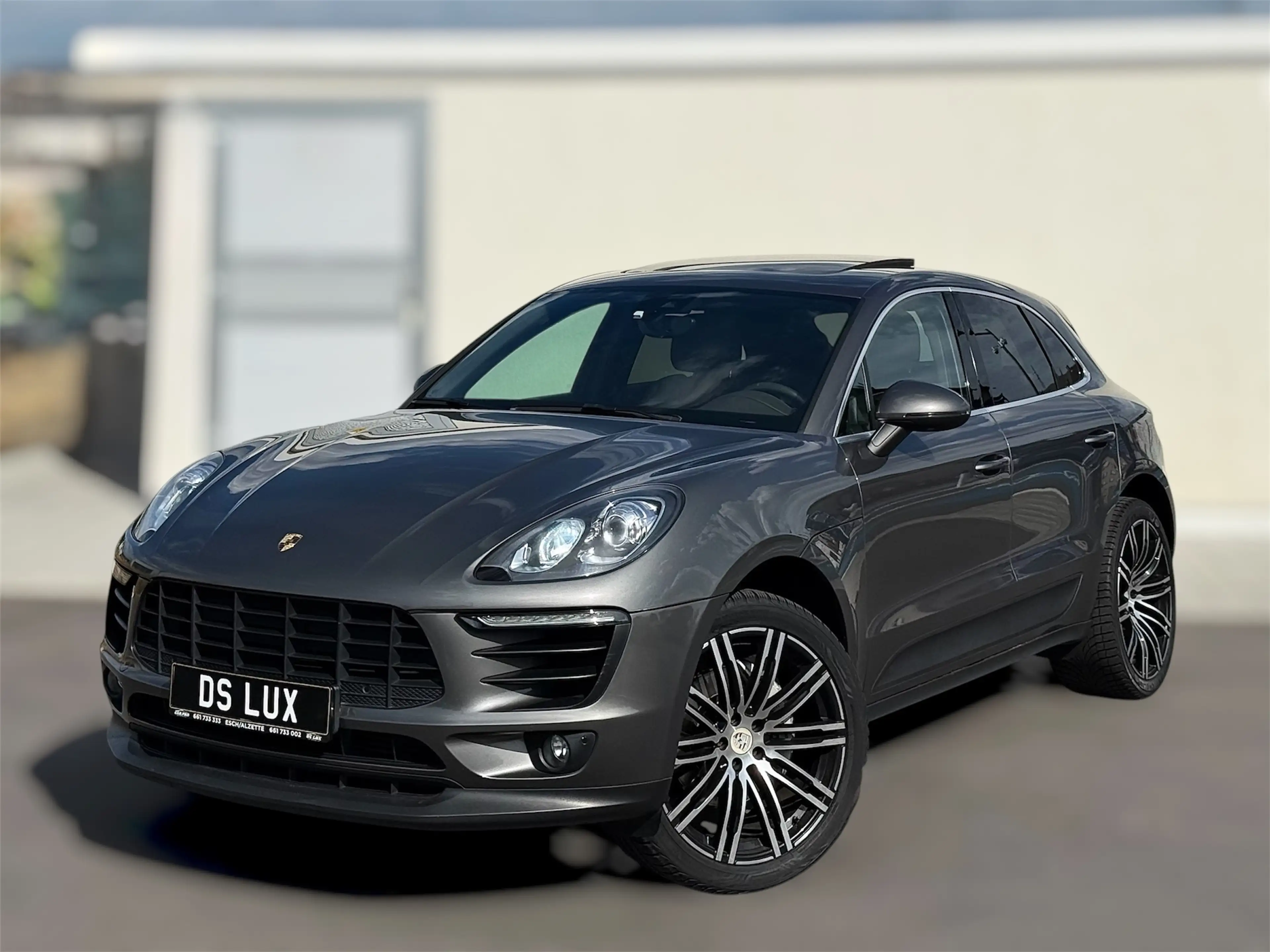 Porsche Macan S 3.0 DIESEL V6 TIPTRONIC / PANO — photo 3
