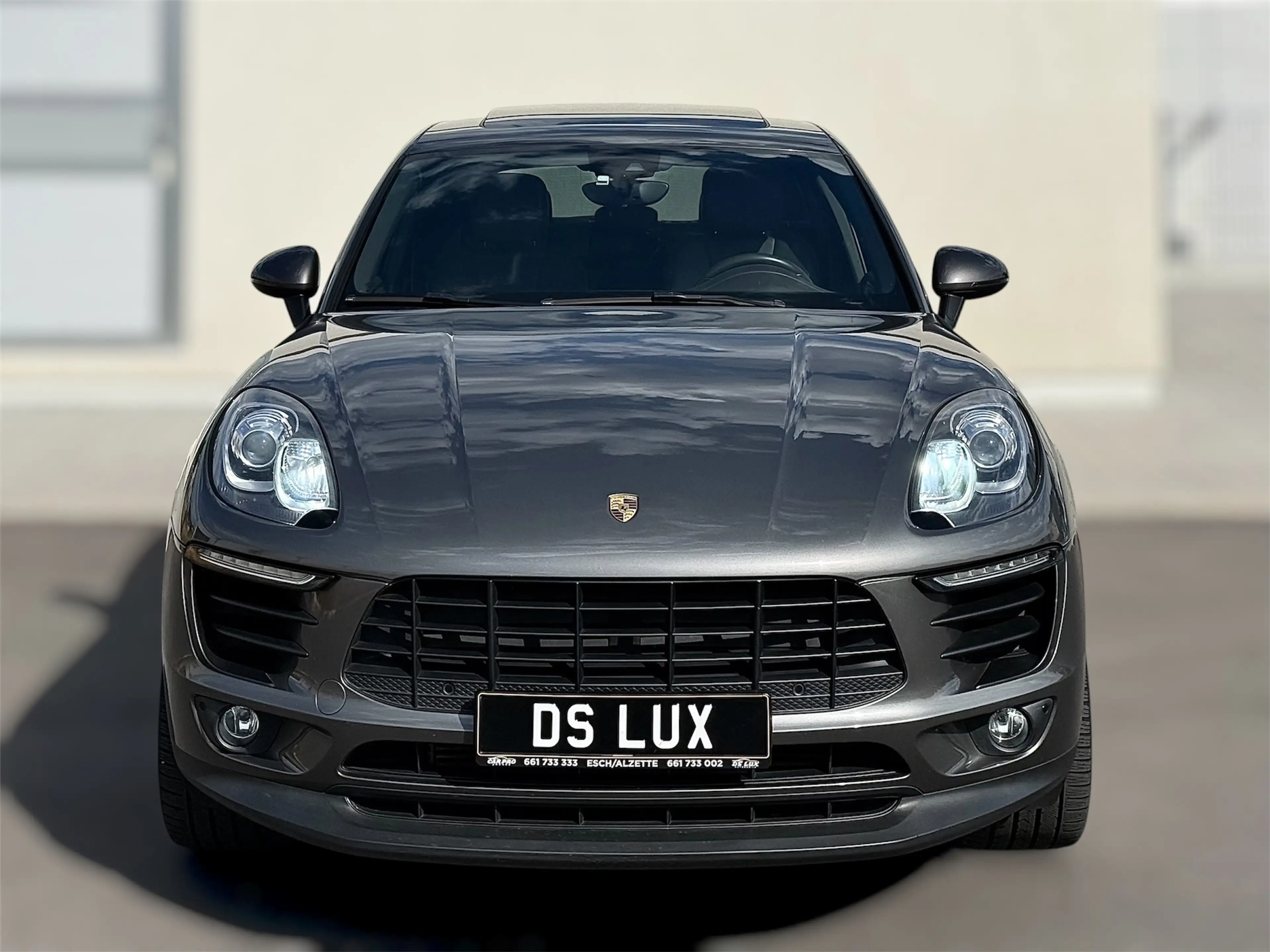 Porsche Macan S 3.0 DIESEL V6 TIPTRONIC / PANO — photo 2
