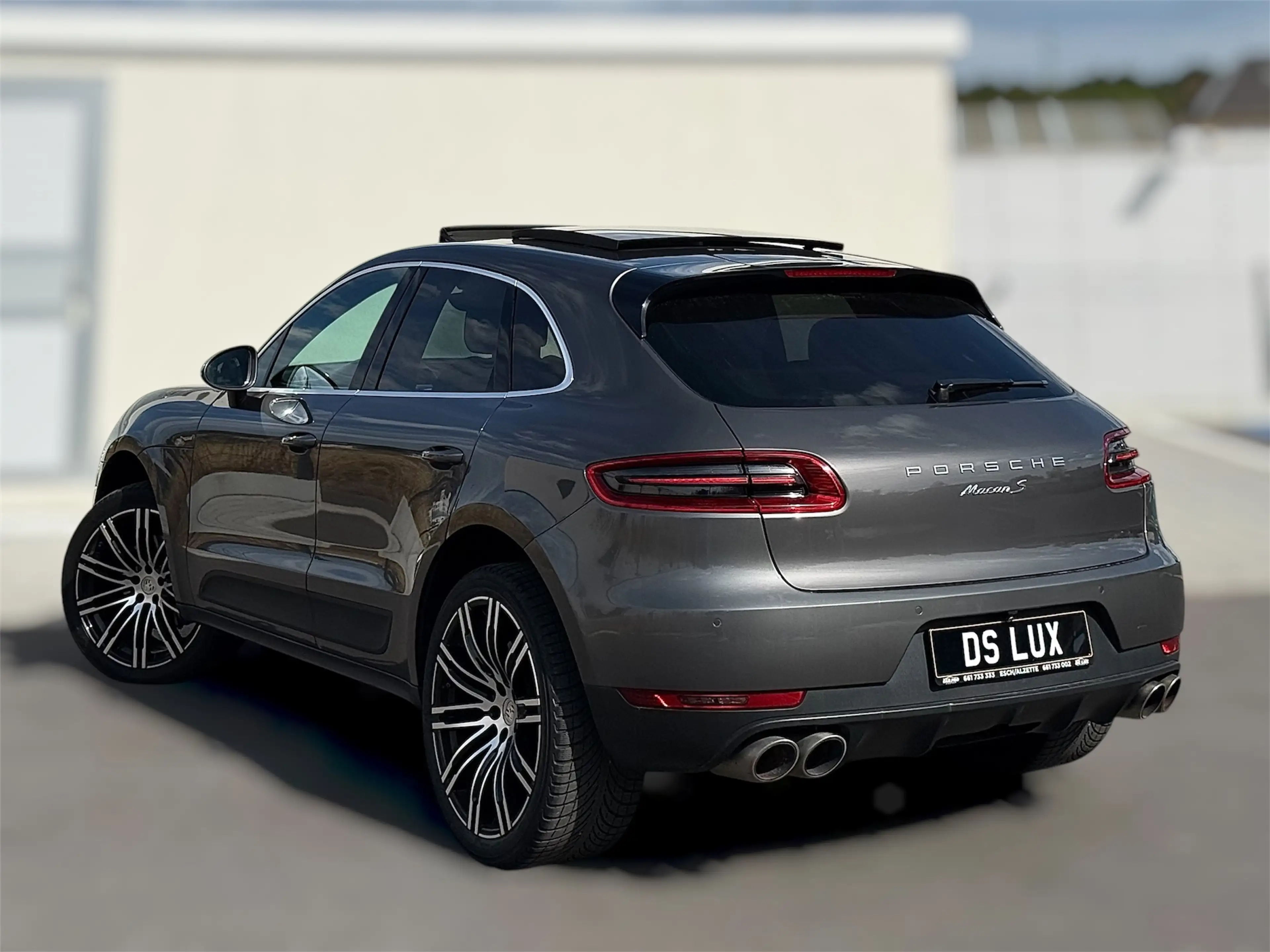 Porsche Macan S 3.0 DIESEL V6 TIPTRONIC / PANO — photo 4