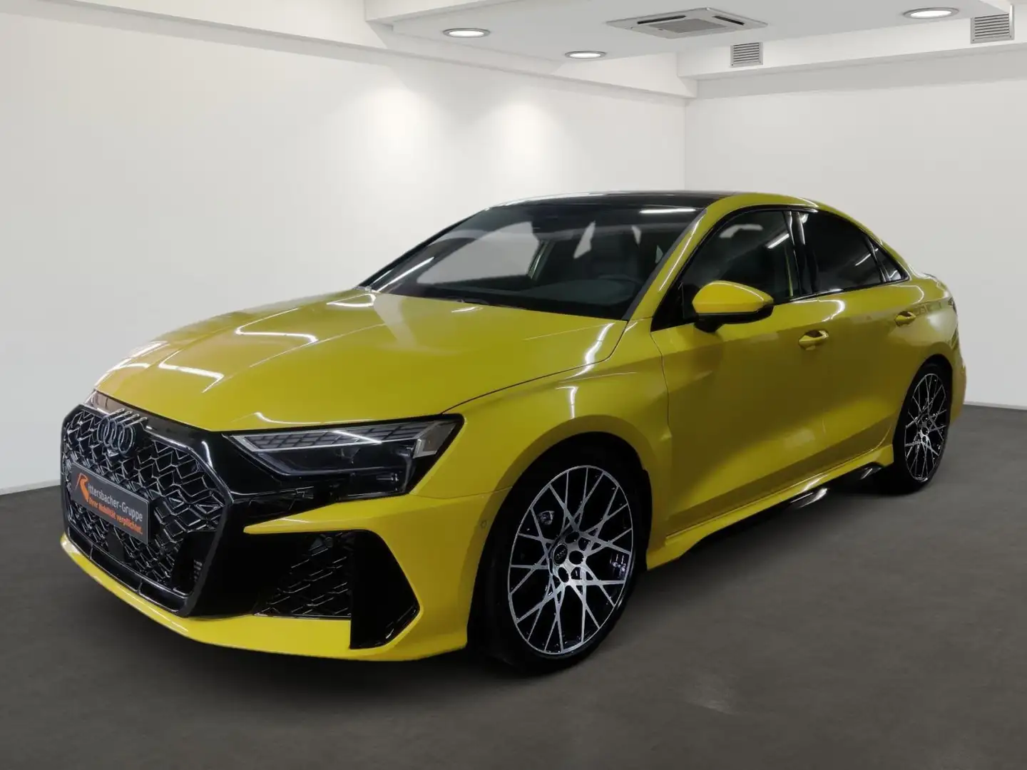 Audi RS3 294 kW S tronic Yellow - 2