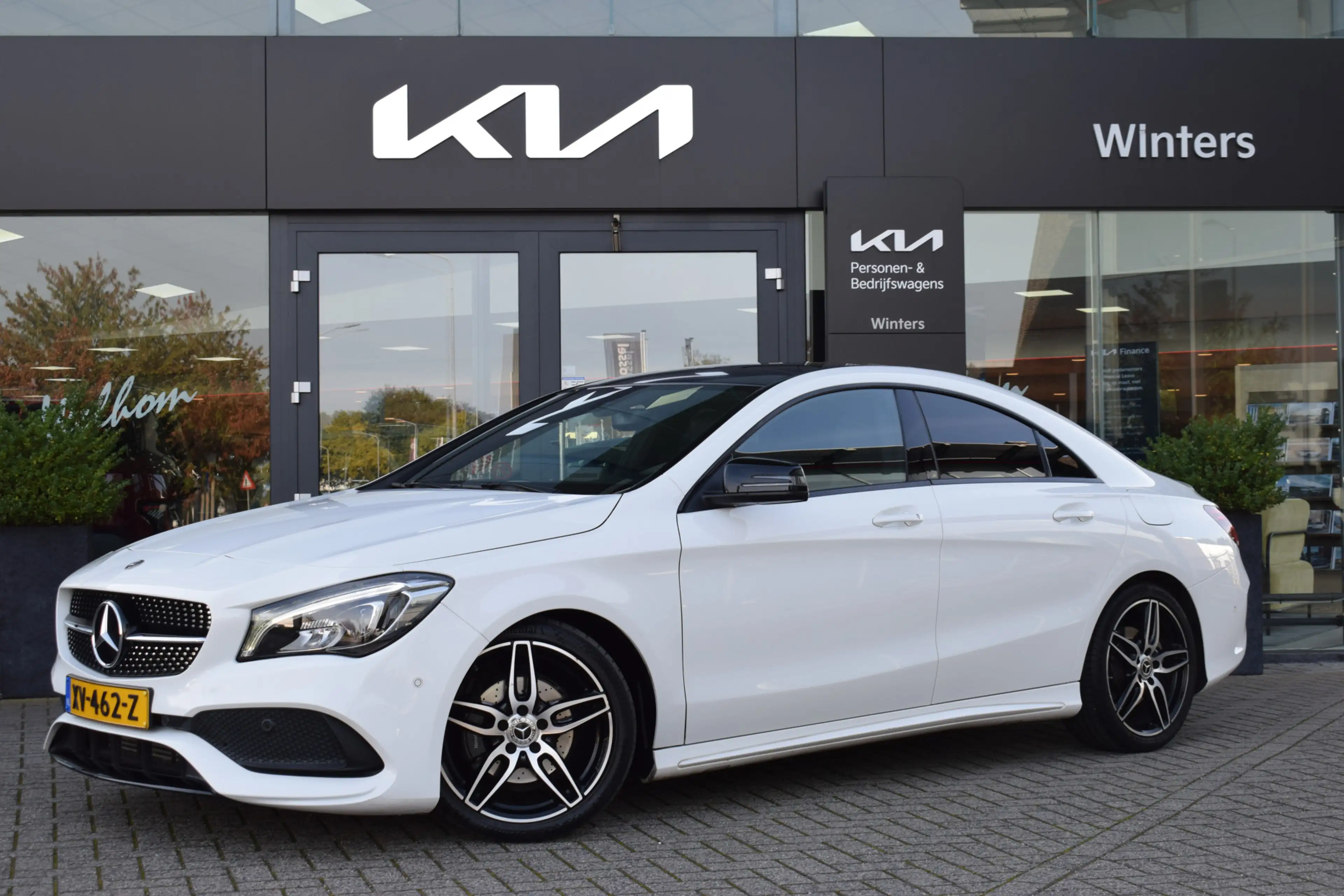 Mercedes-Benz CLA 180 AMG Line | Stoelverw | Navigatie | Cr Control | Sc