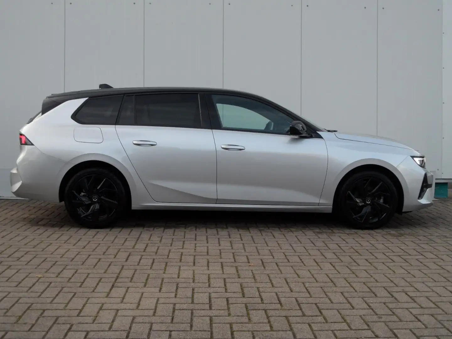 Opel Astra ST 1,2 GS-Line+360°-Kamera+Automatik+AHK Silber - 2