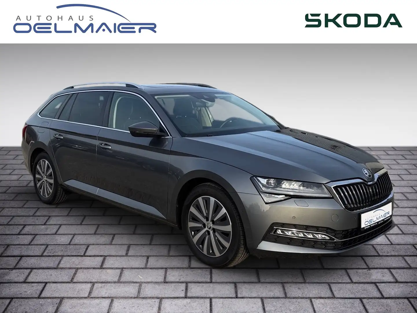 Skoda Superb Combi 2.0 TDI DSG Premium Edition LED ACC Grau - 2
