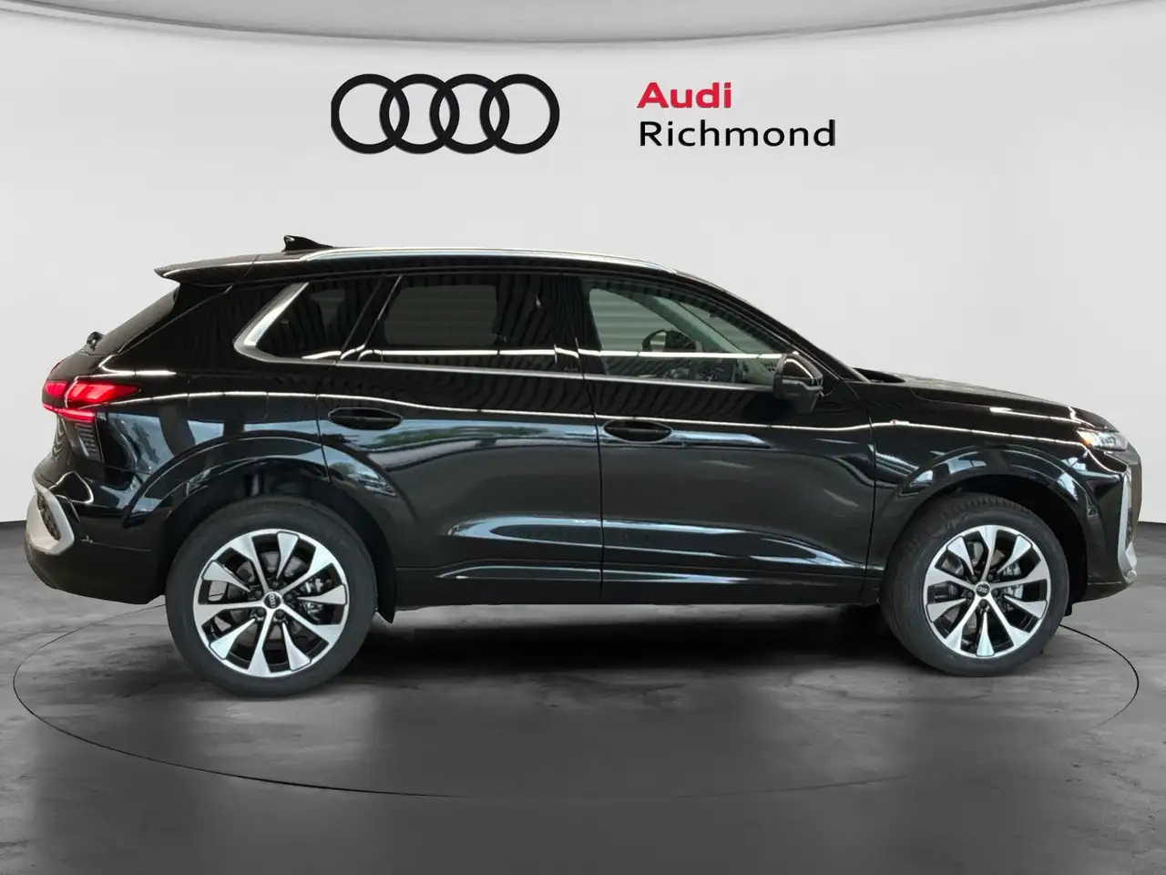 Audi Q3 снимка Audi Q3