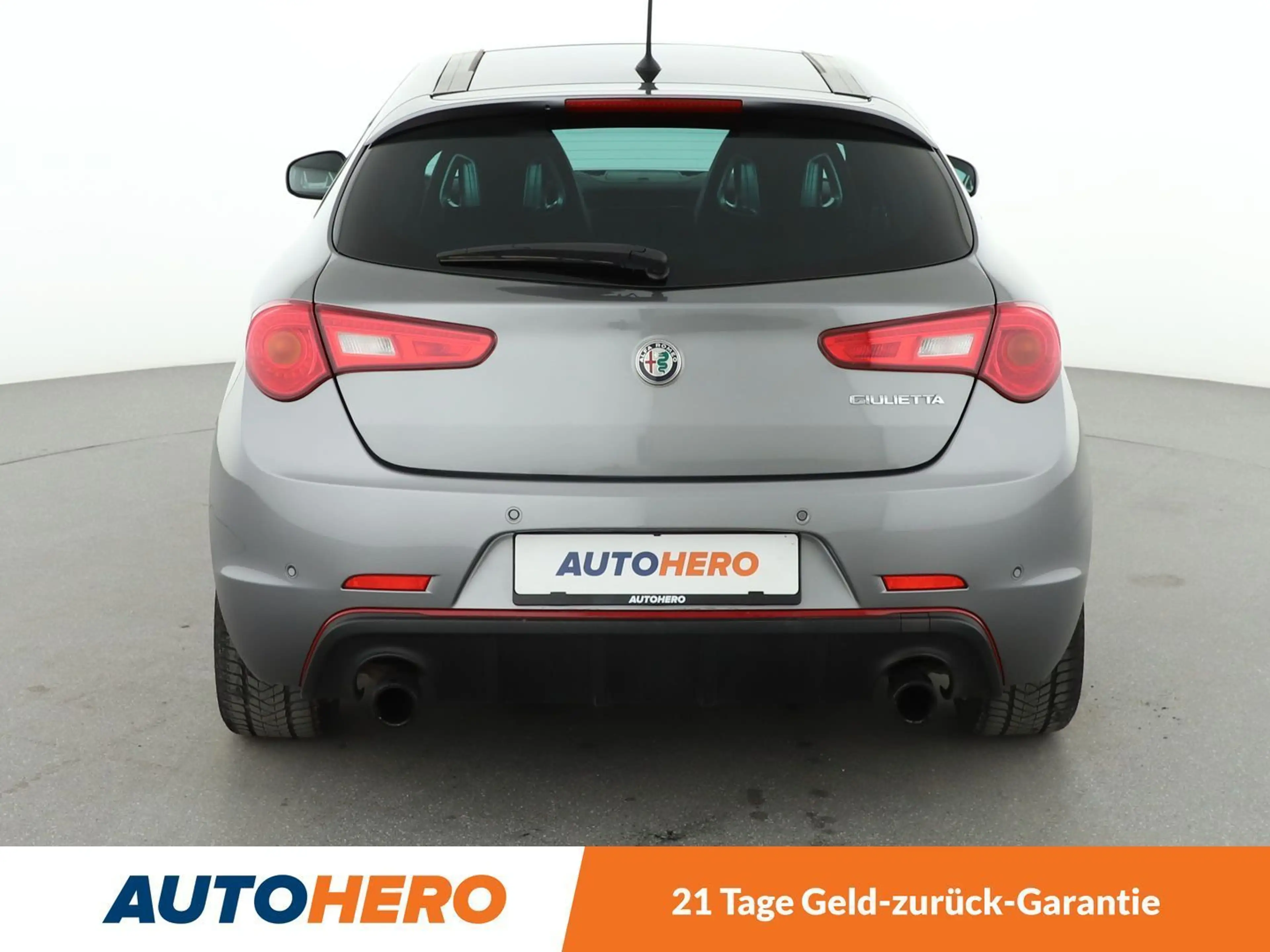 Alfa Romeo Giulietta 1.8 Turbo Veloce Aut.*PDC*ALU*PANO* — photo 5