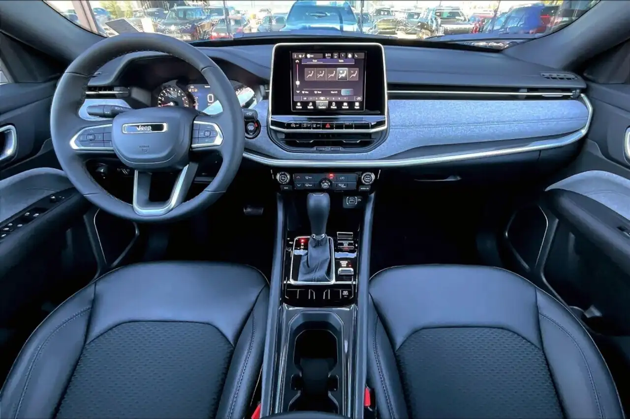 Jeep Compass снимка Jeep Compass