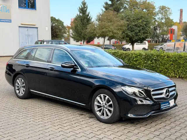 Mercedes-Benz E 200 T Modell 4Matic*Garantie*Avantgarde*Kamera
