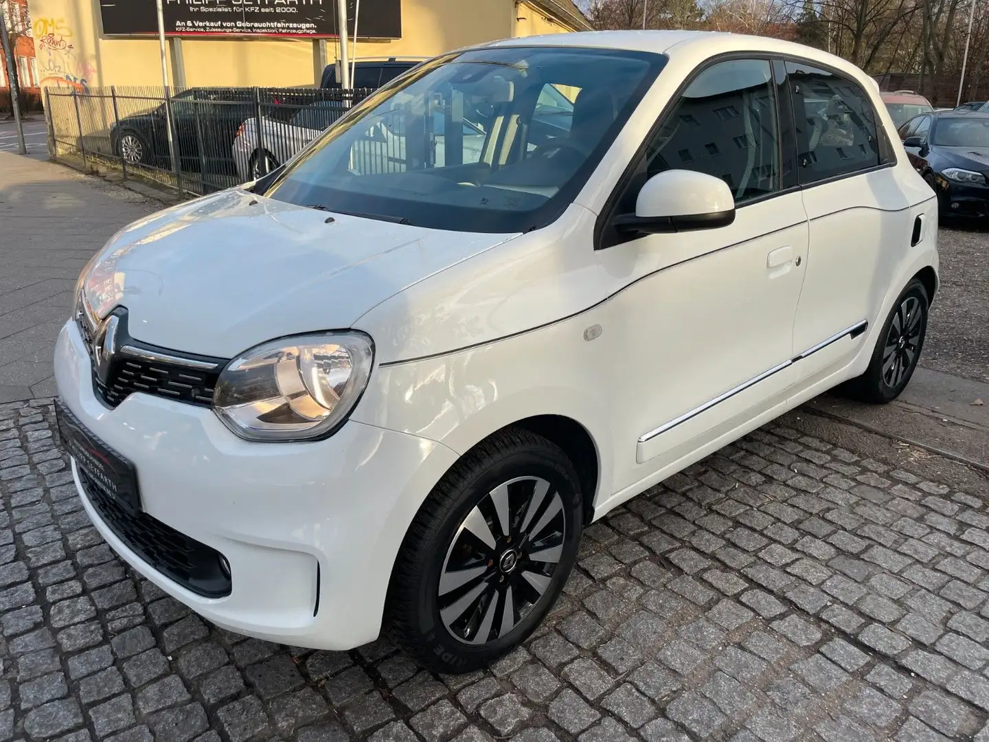 Renault Twingo TCe 90 EDC Intens*AUT.*KLIMA*PDC*LED* Weiß - 1
