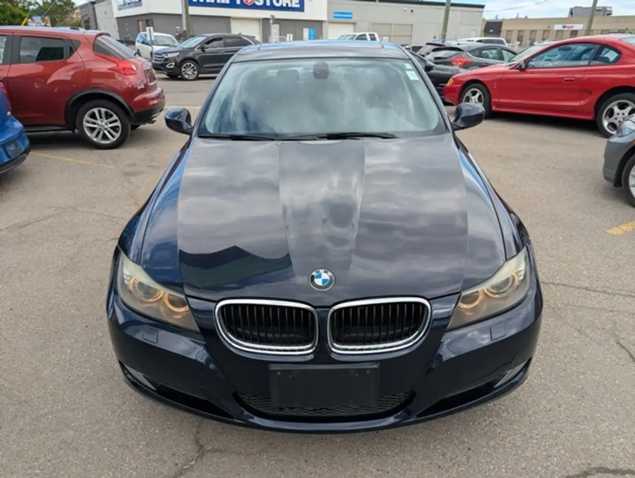 BMW 3 Series photo BMW 3 Series